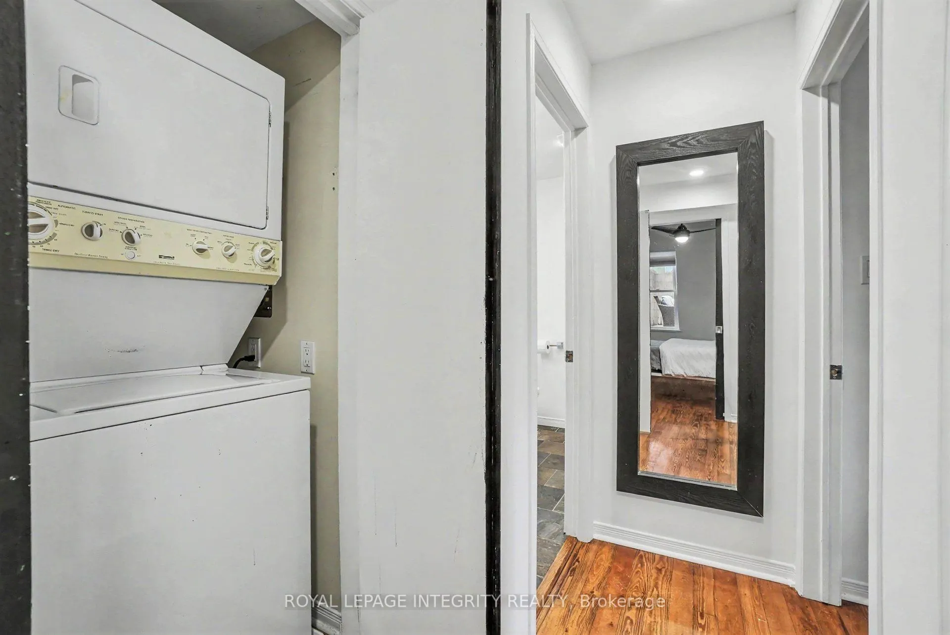9 Holmwood Avenue