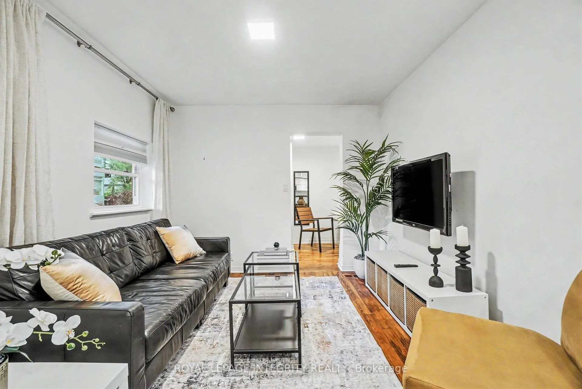 9 Holmwood Avenue