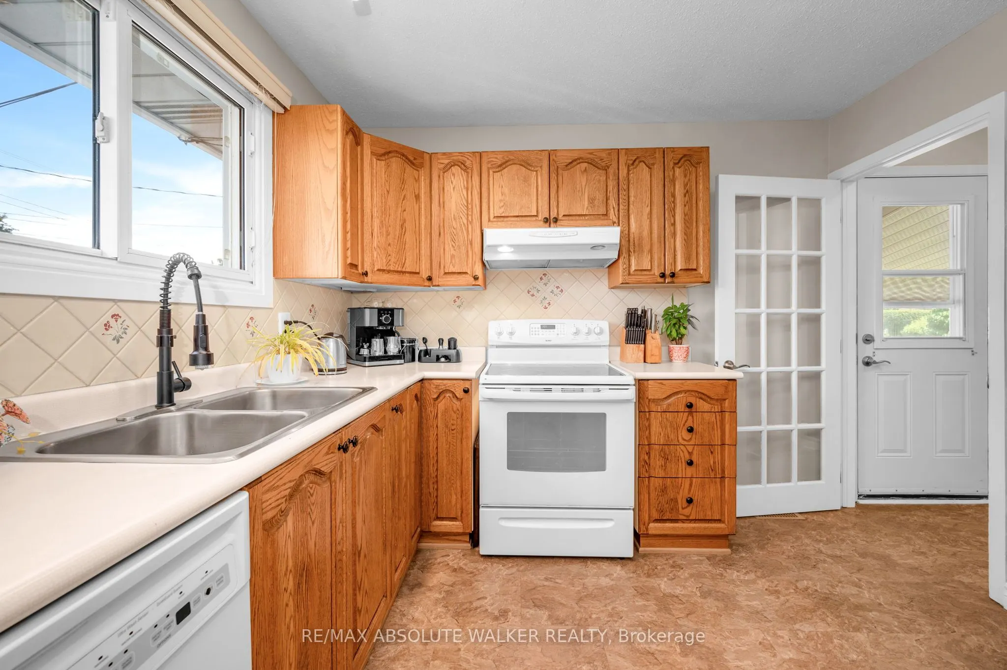 337 Roxdale Avenue