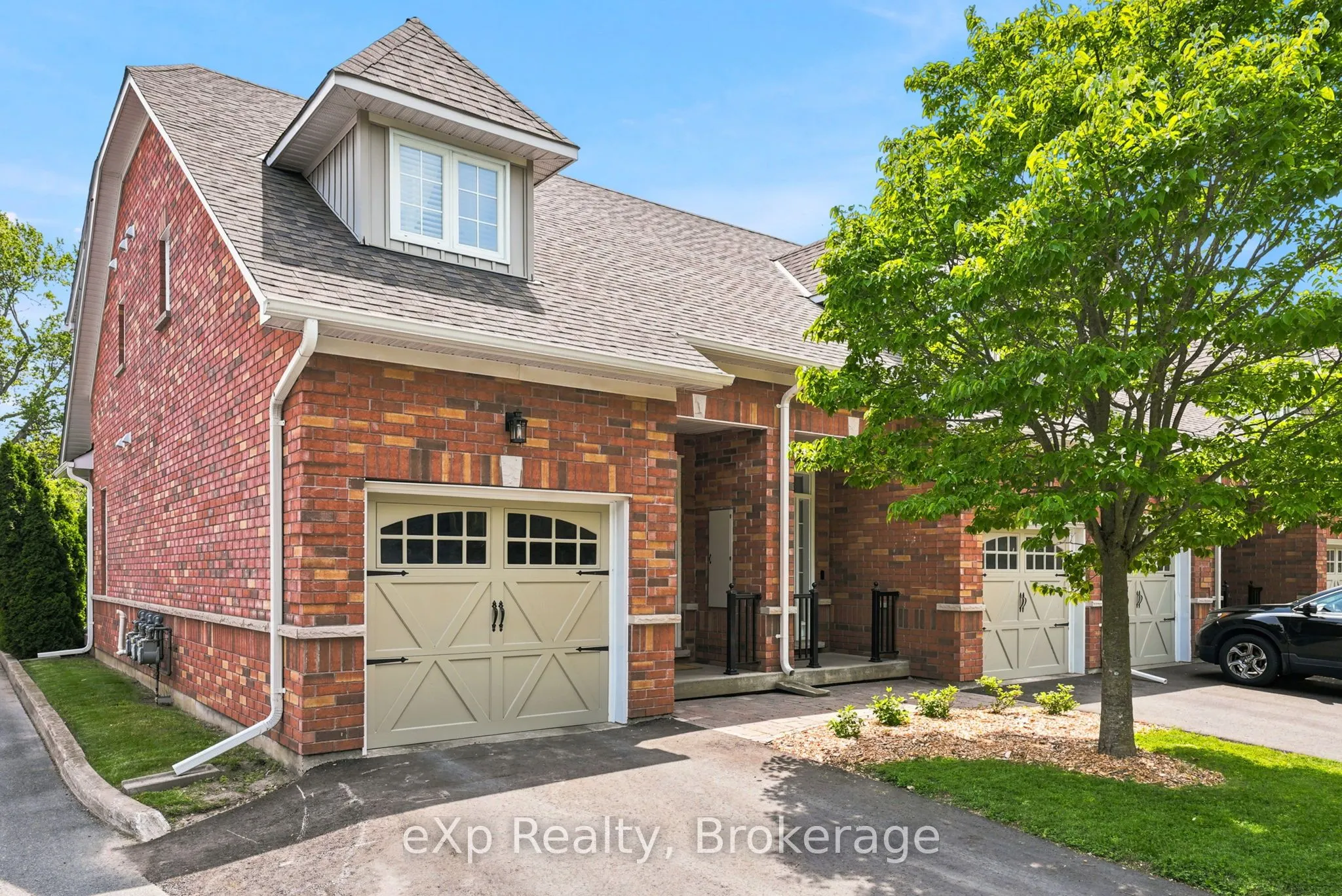 300 D'Arcy Street #106