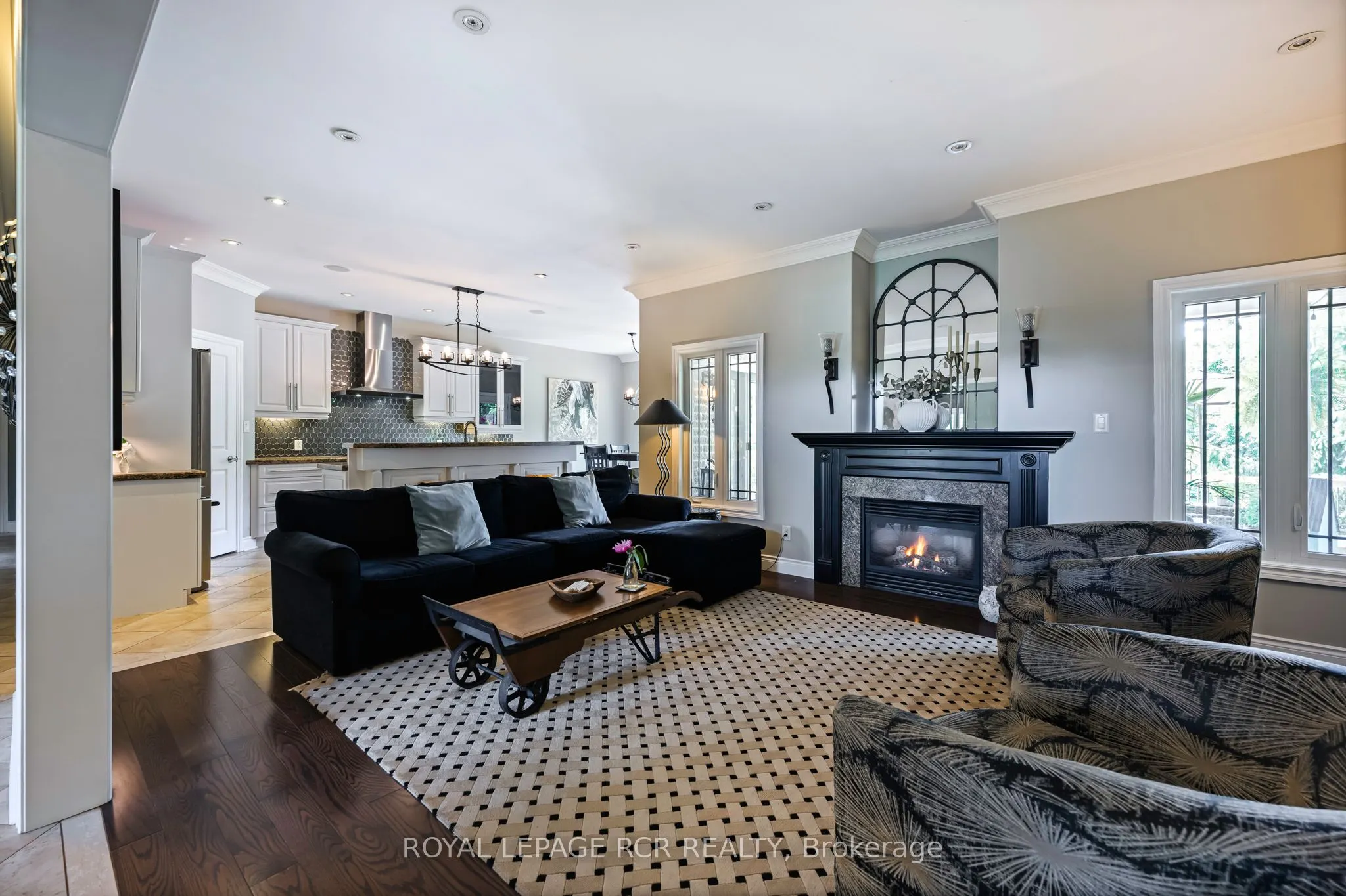 6 Brookhaven Crescent