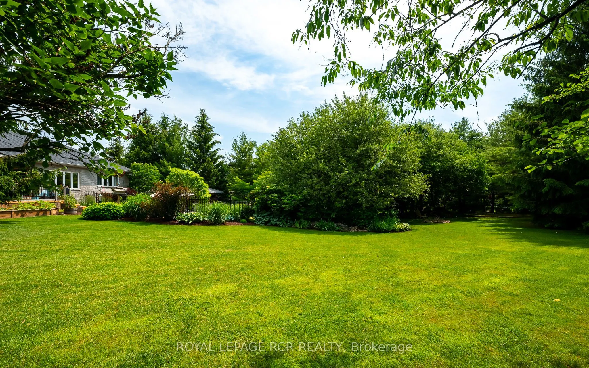 6 Brookhaven Crescent