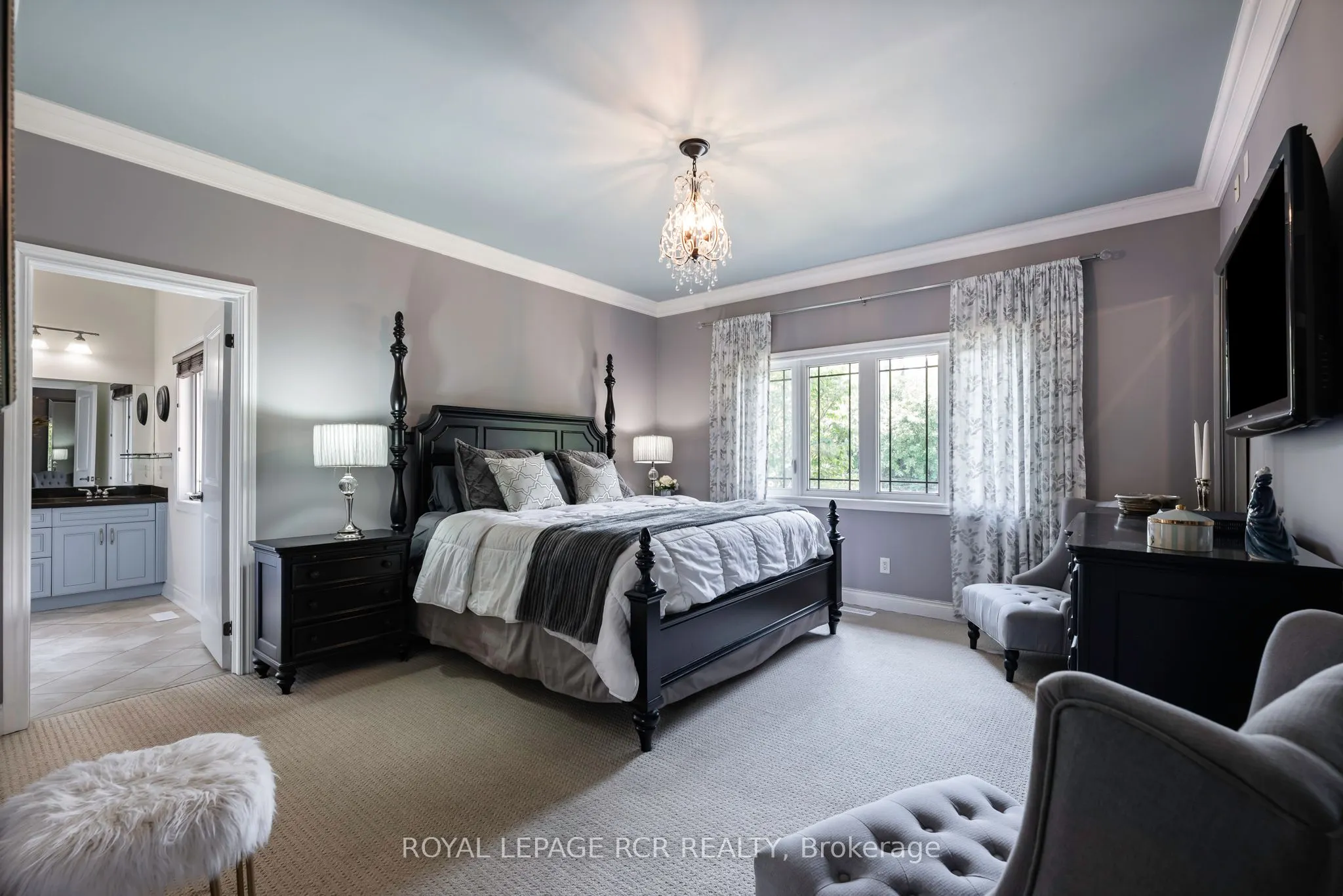 6 Brookhaven Crescent