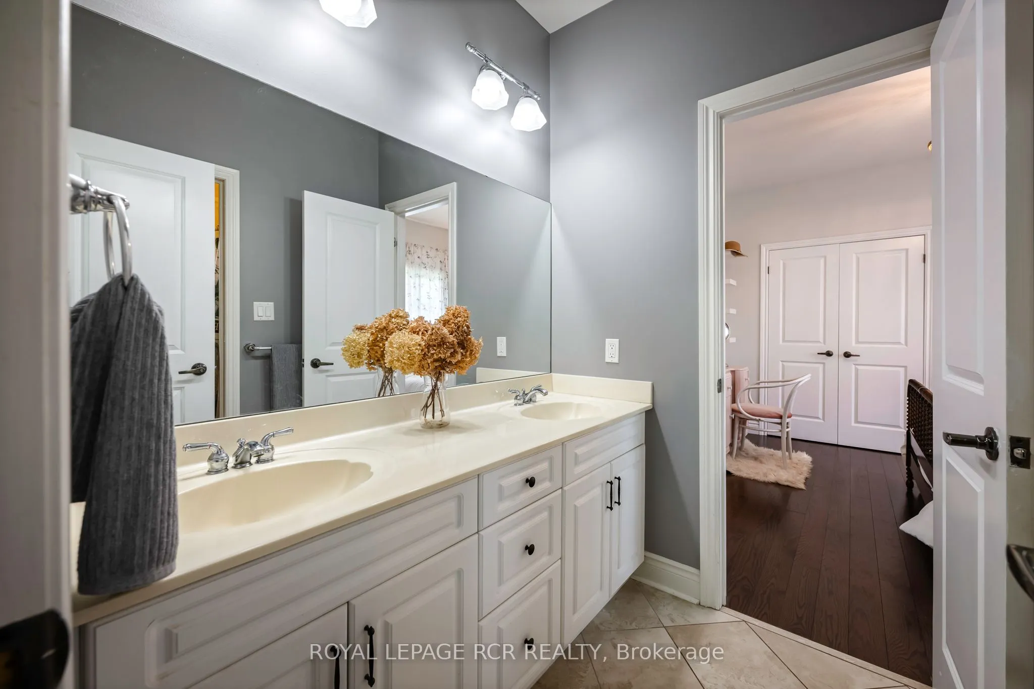 6 Brookhaven Crescent