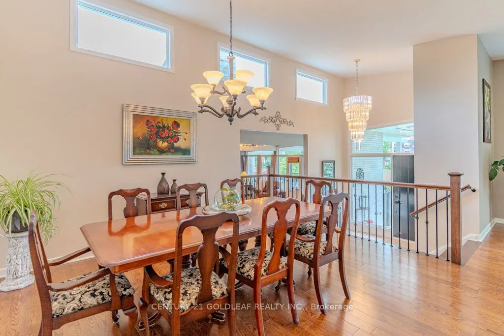 1549 Du Parc Avenue