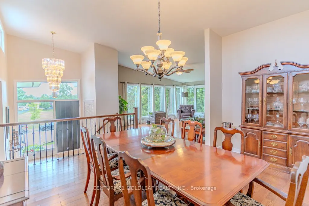 1549 Du Parc Avenue