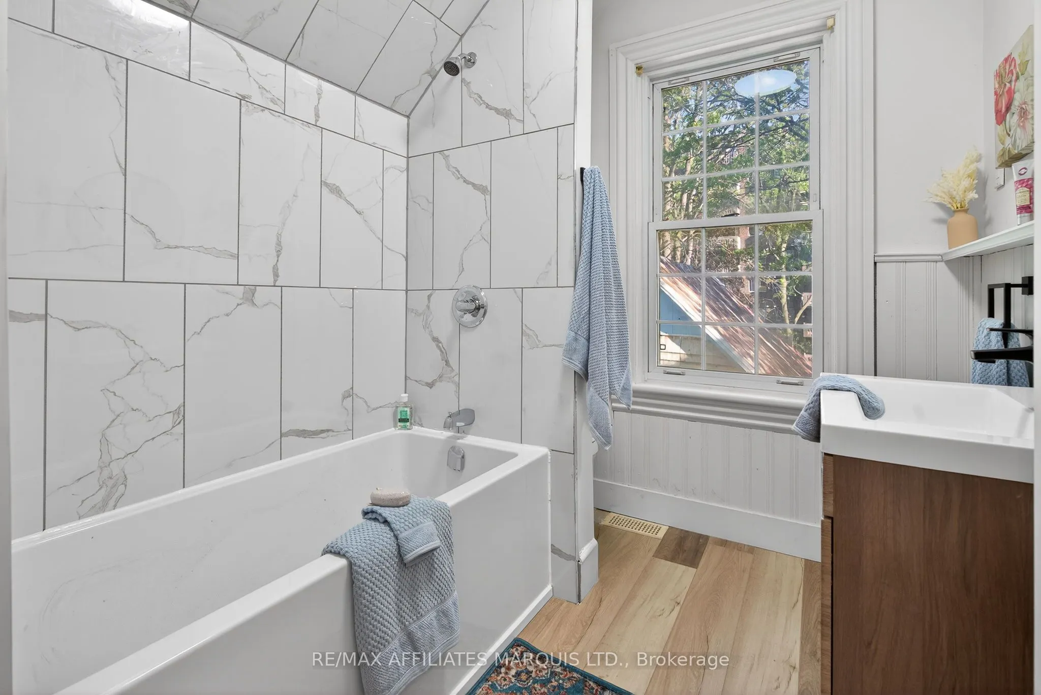 326 Third Street E
