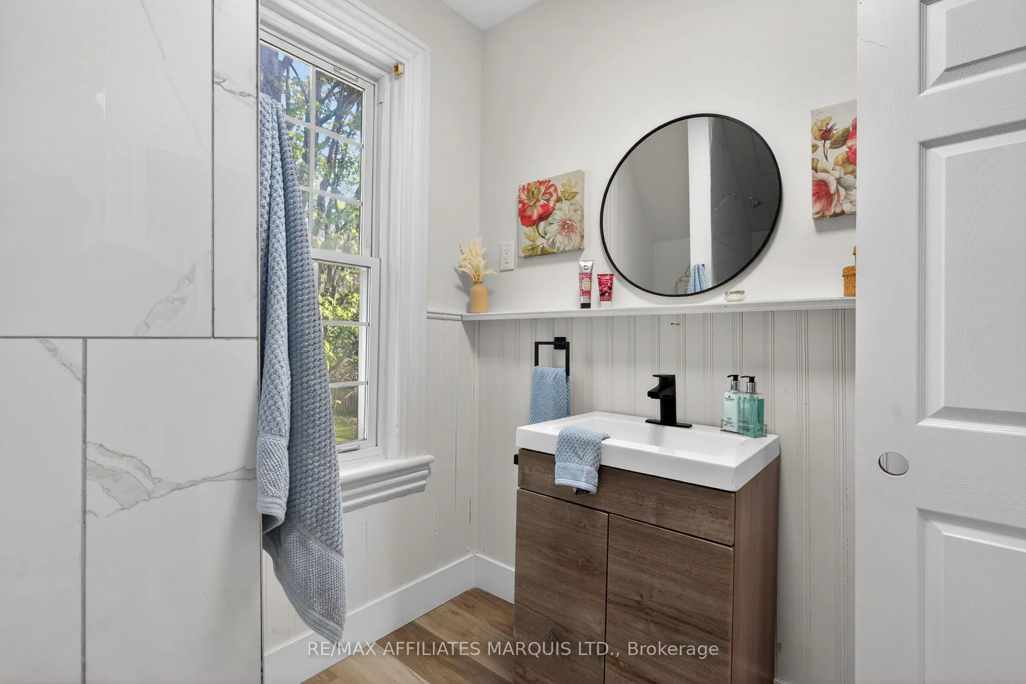 326 Third Street E