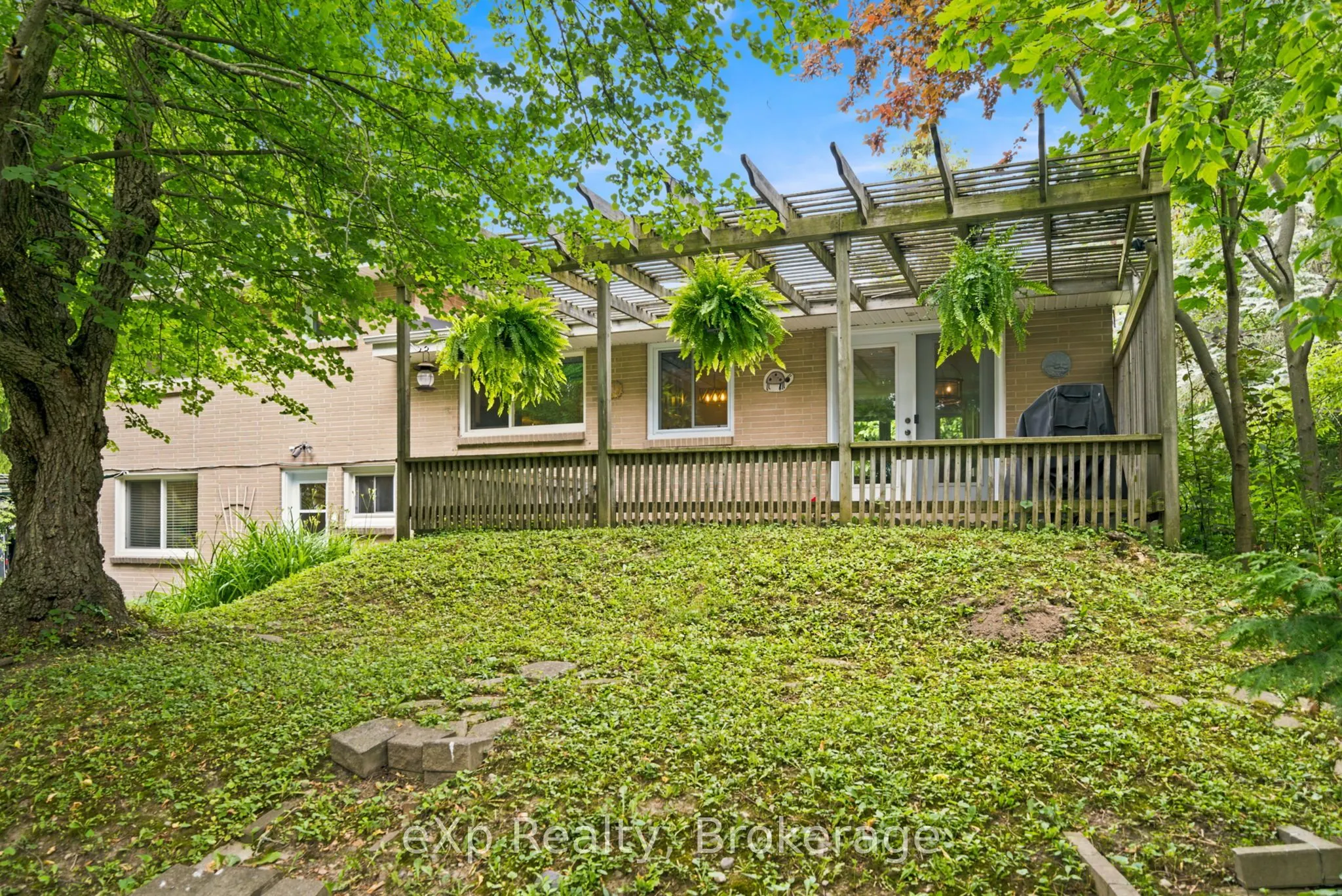 4 Mitchell Street