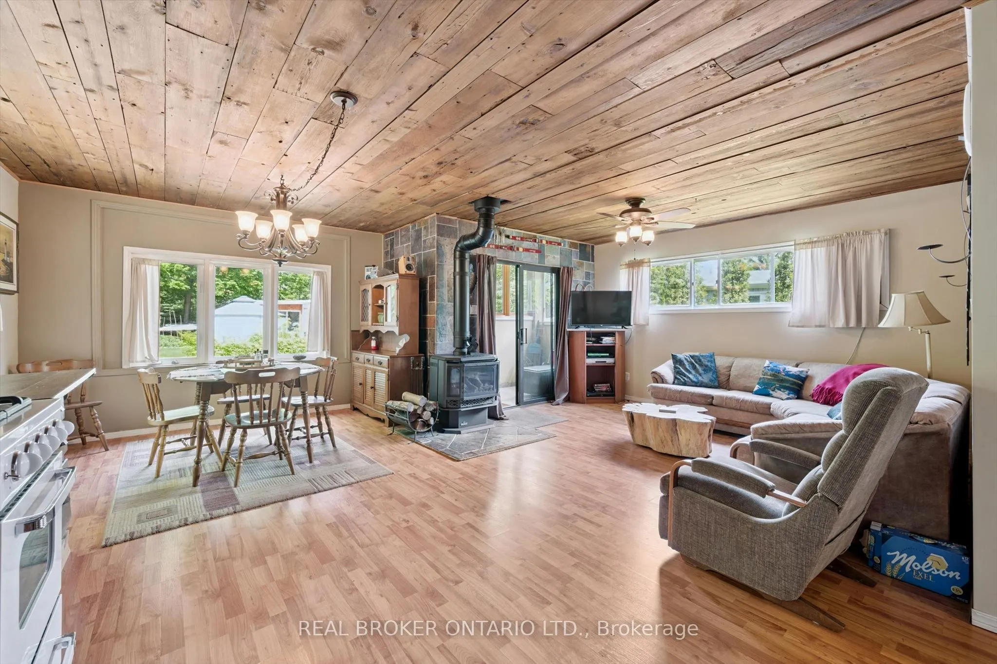127 Cedar Crescent