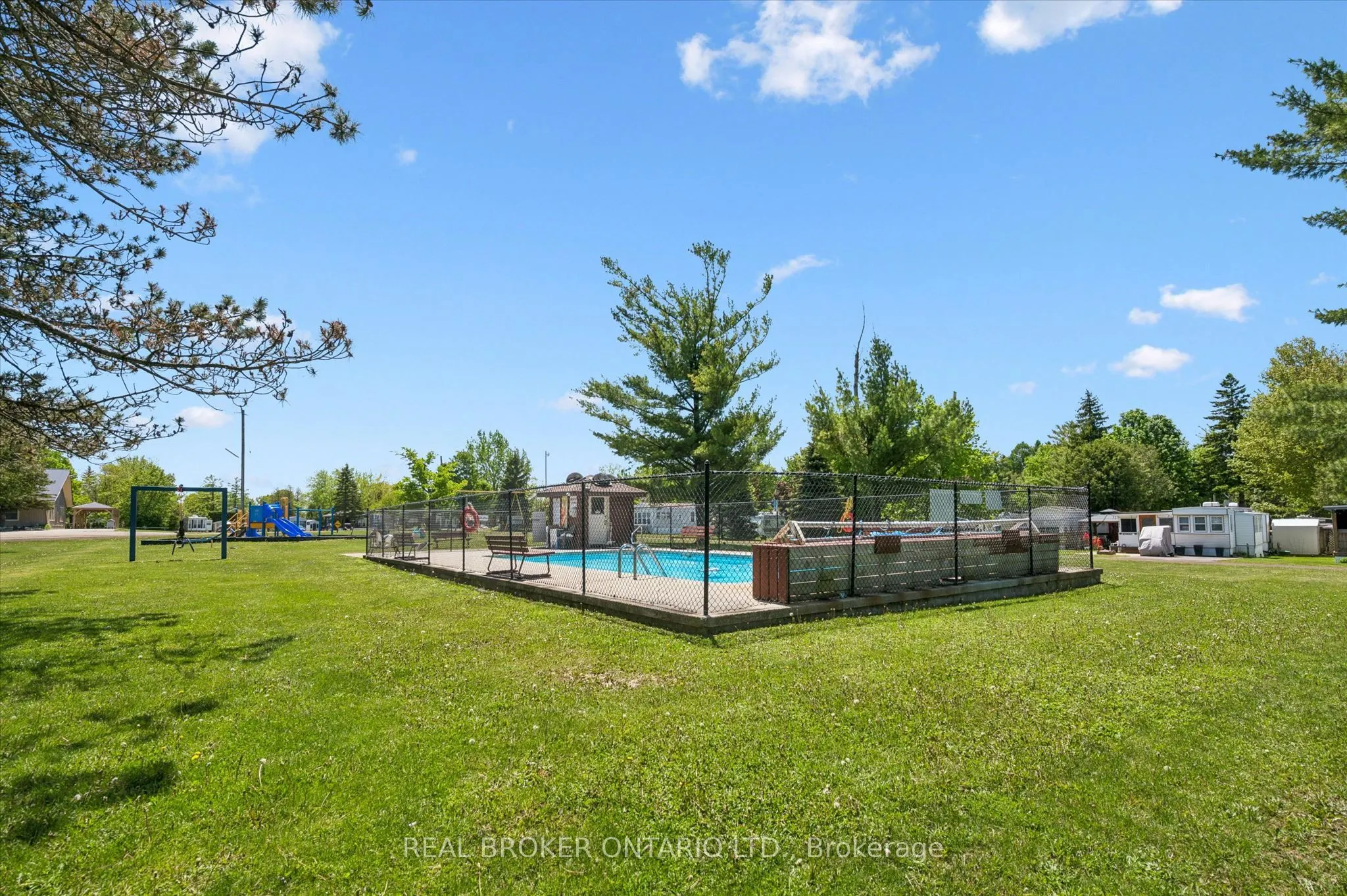 127 Cedar Crescent