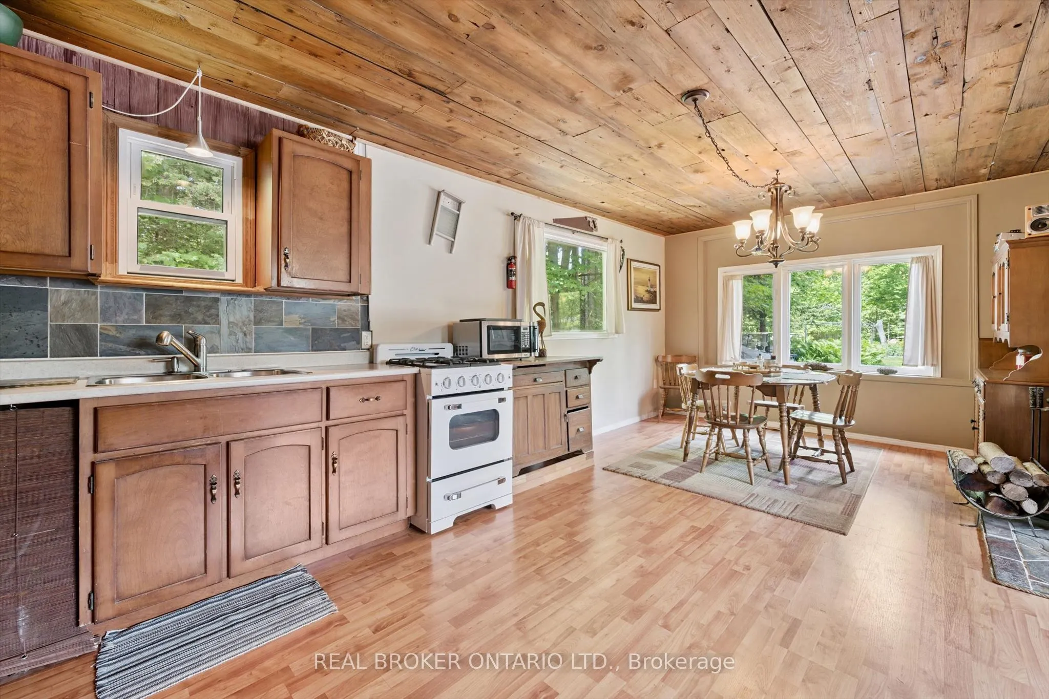 127 Cedar Crescent
