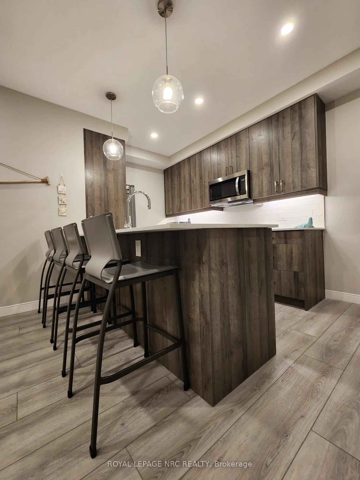 118 West Street #204