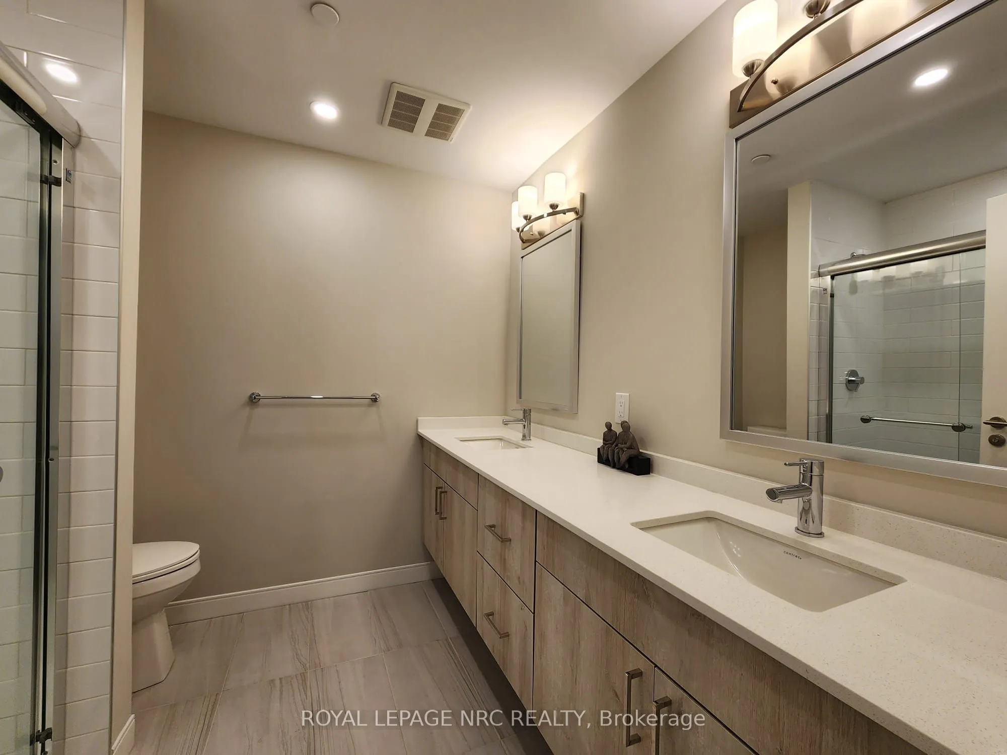 118 West Street #204