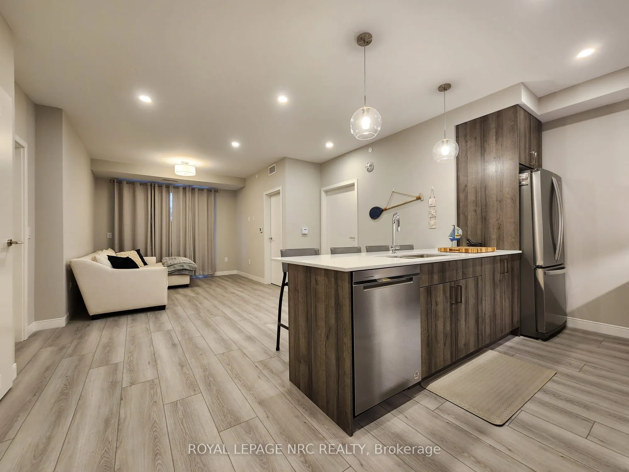 118 West Street #204