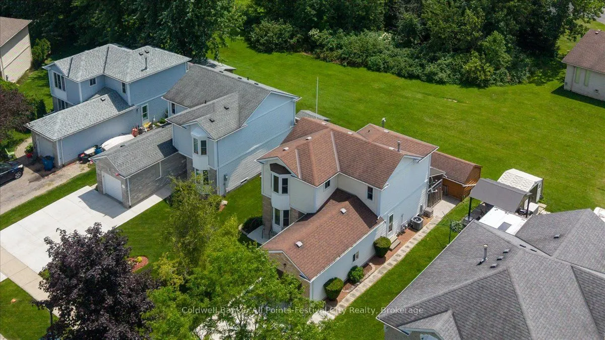 75 Edison Crescent