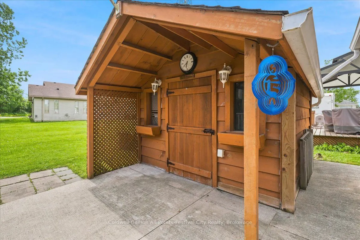 75 Edison Crescent