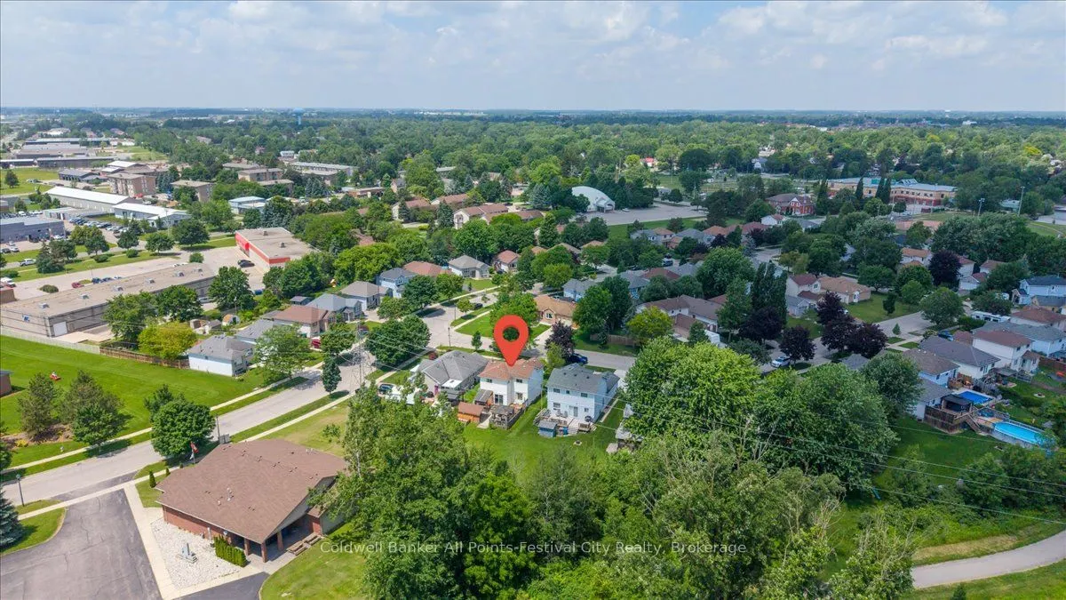 75 Edison Crescent