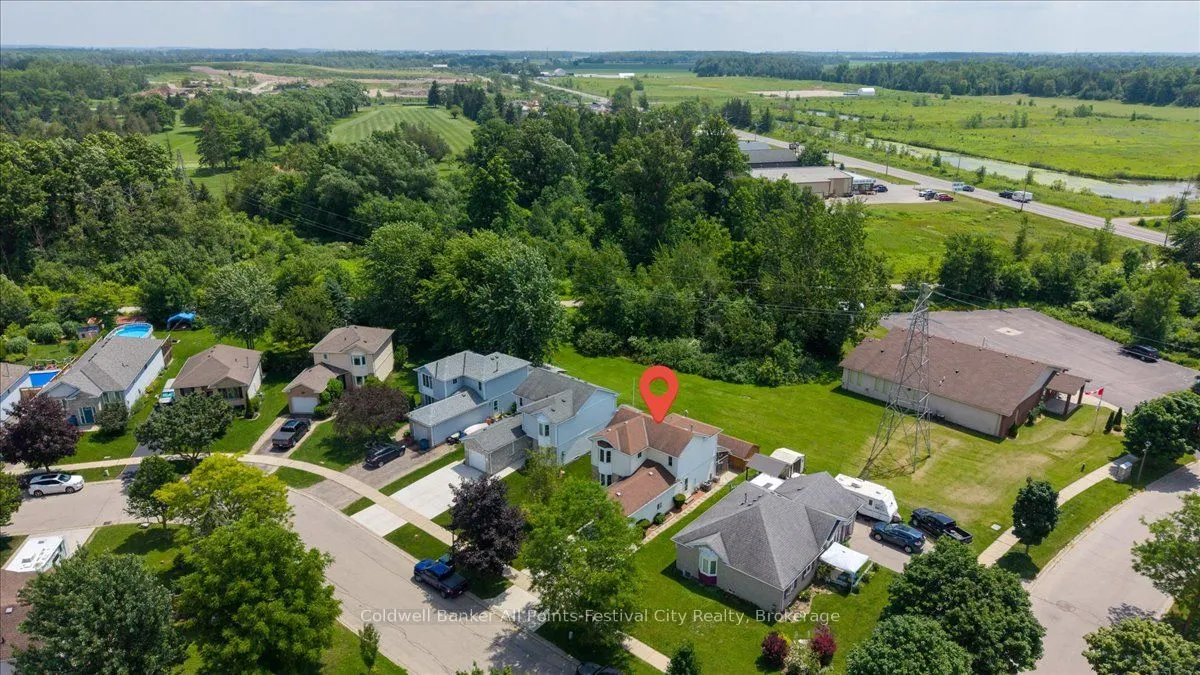 75 Edison Crescent