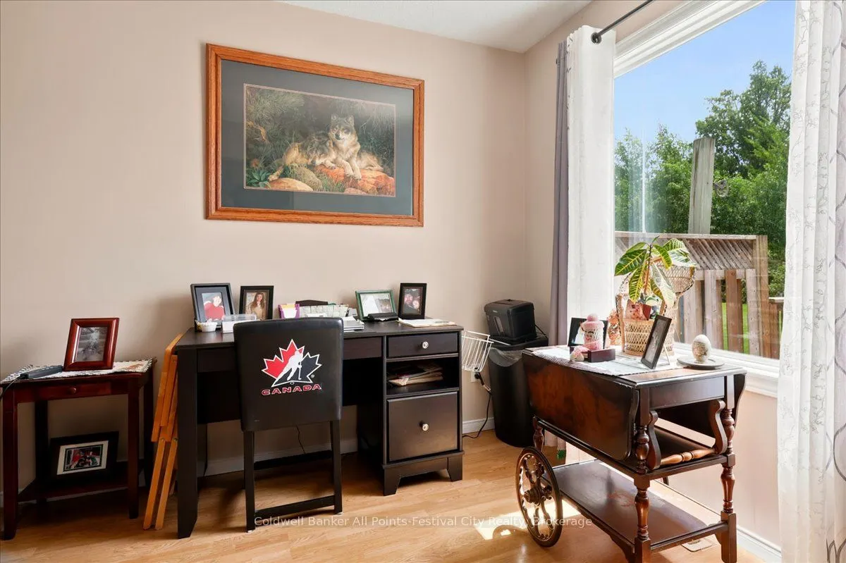 75 Edison Crescent