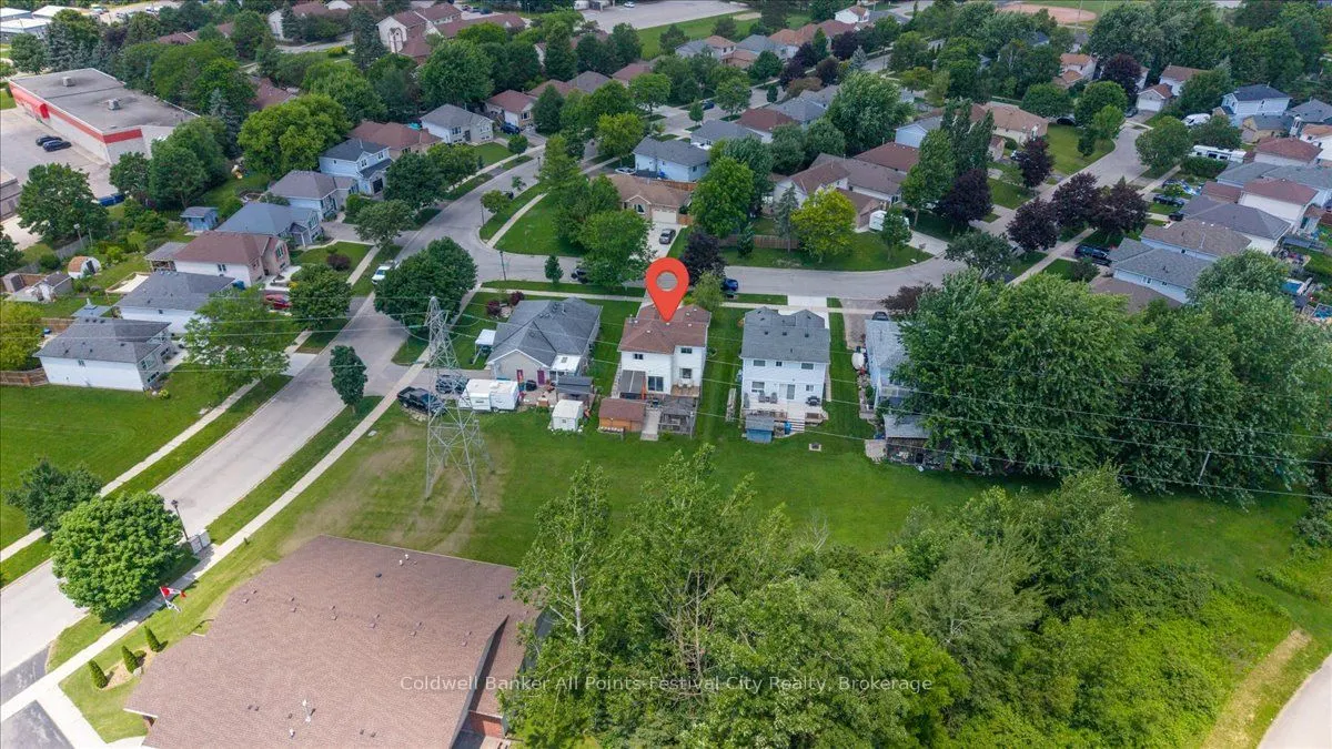 75 Edison Crescent