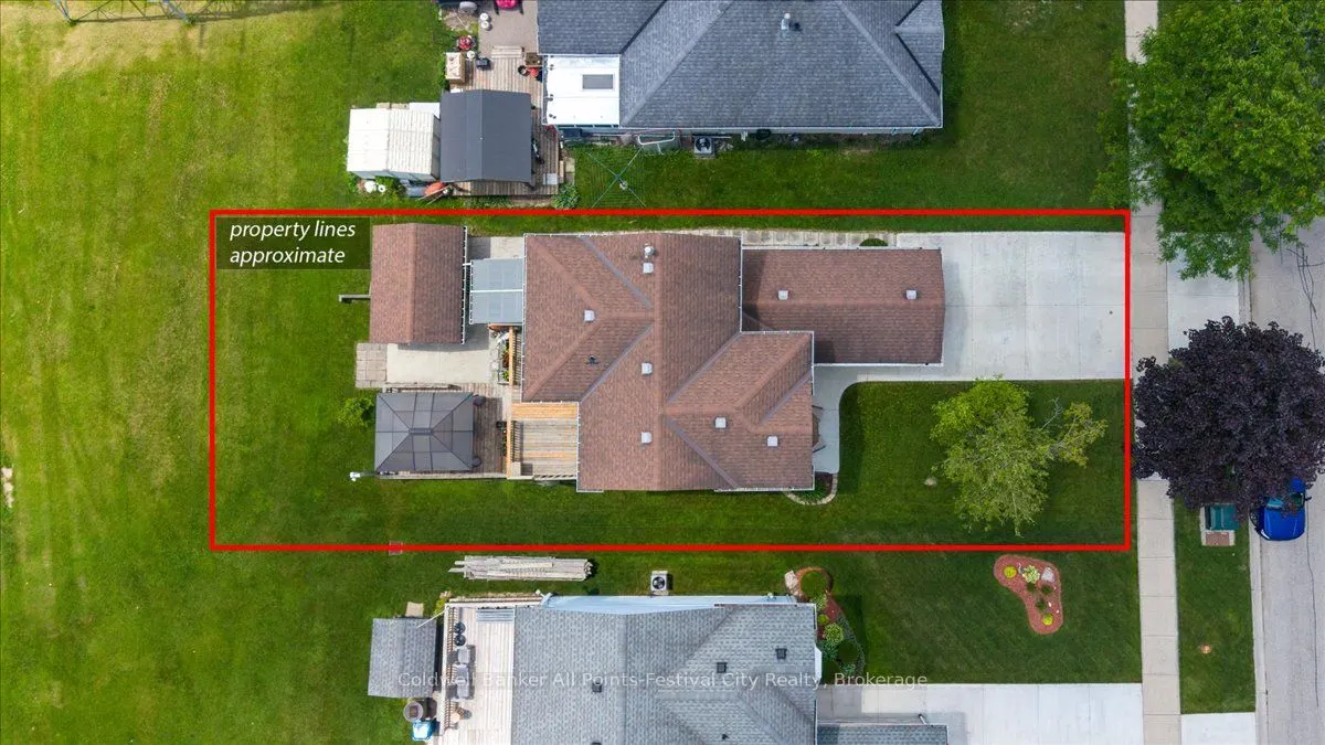 75 Edison Crescent