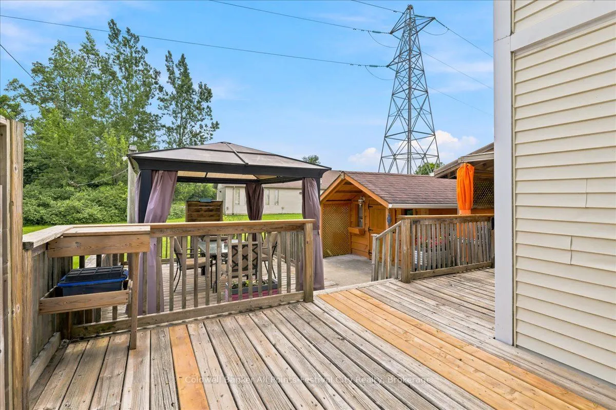 75 Edison Crescent