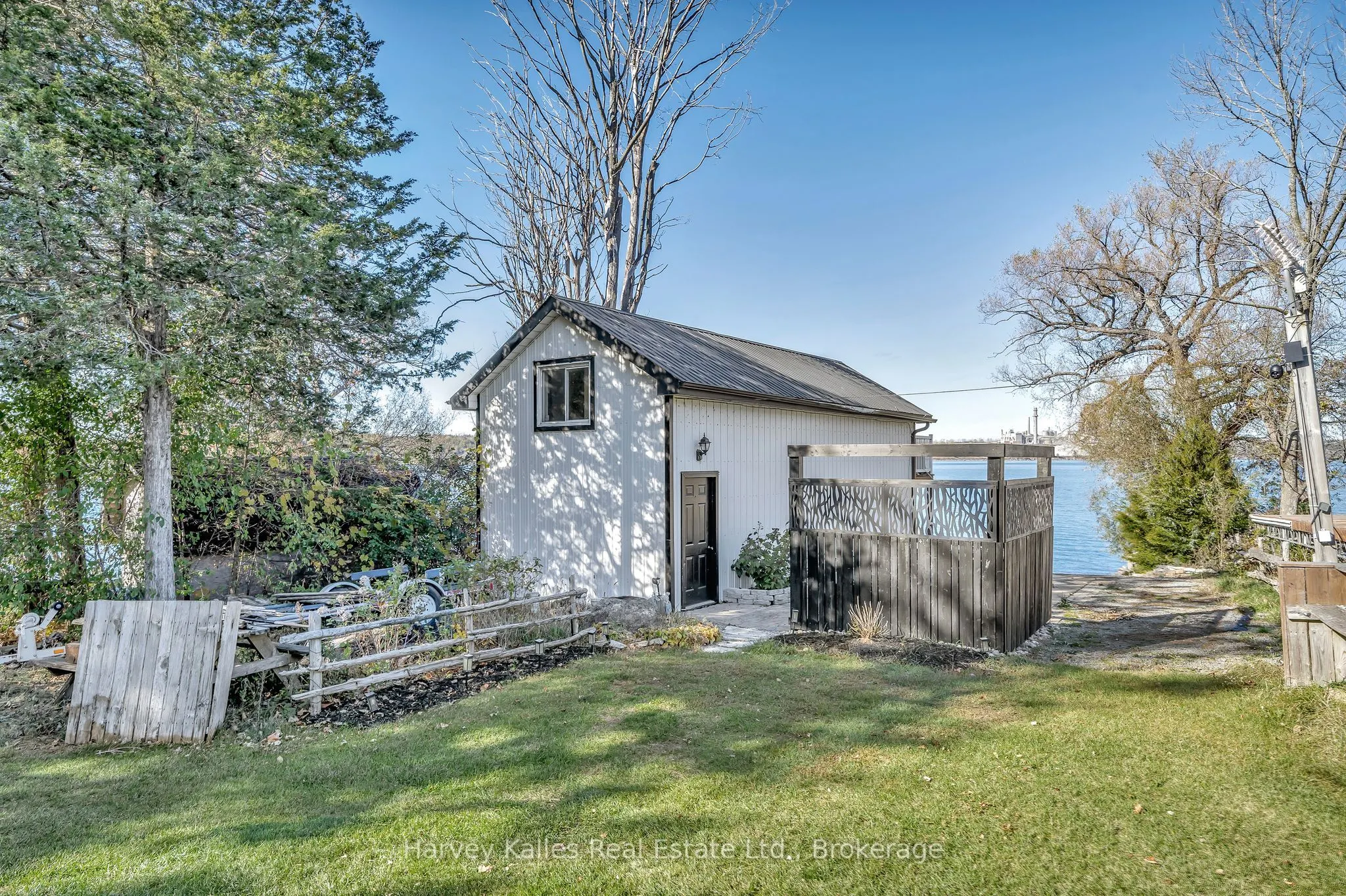 12130 Loyalist Parkway