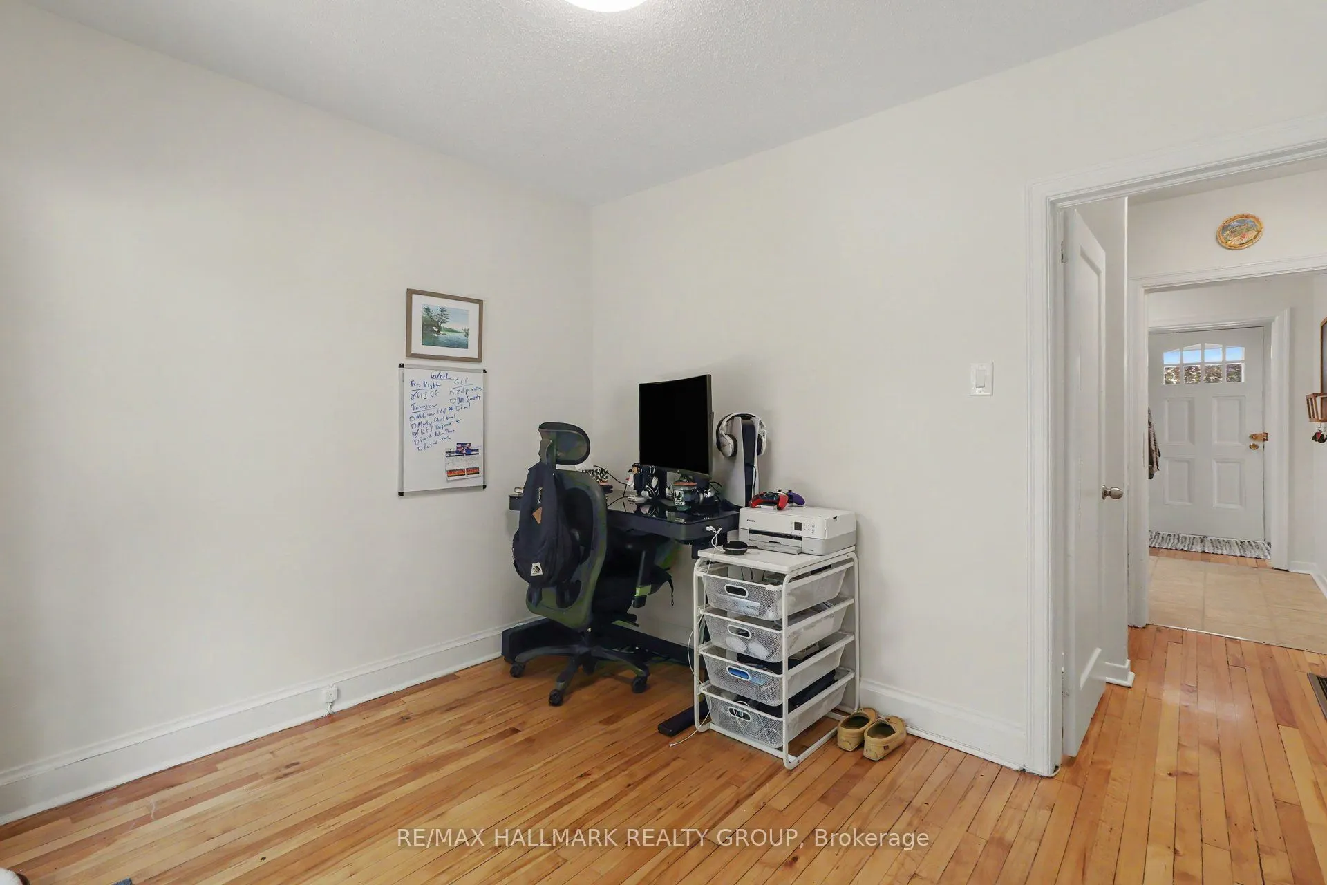 99 Dagmar Avenue