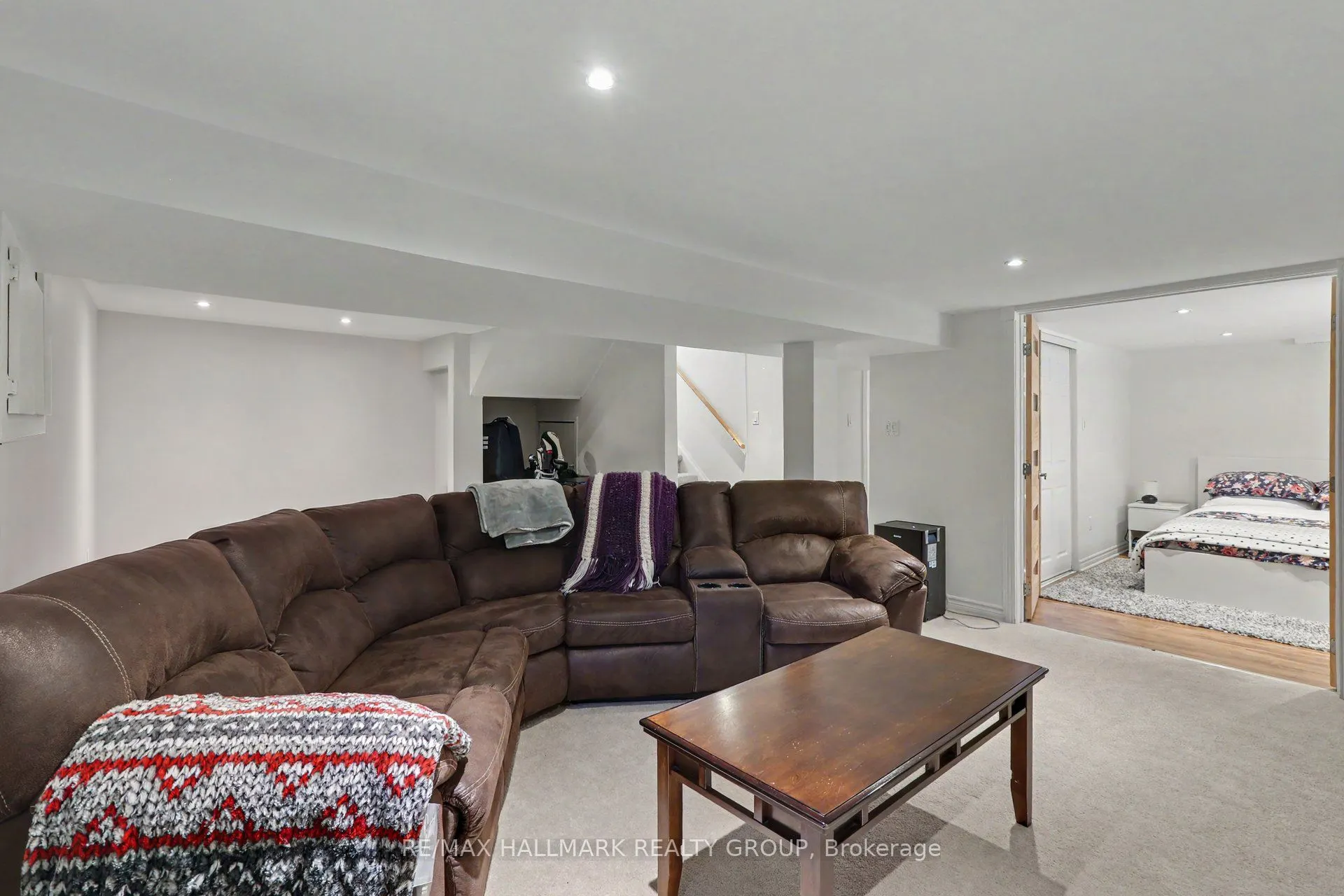 99 Dagmar Avenue