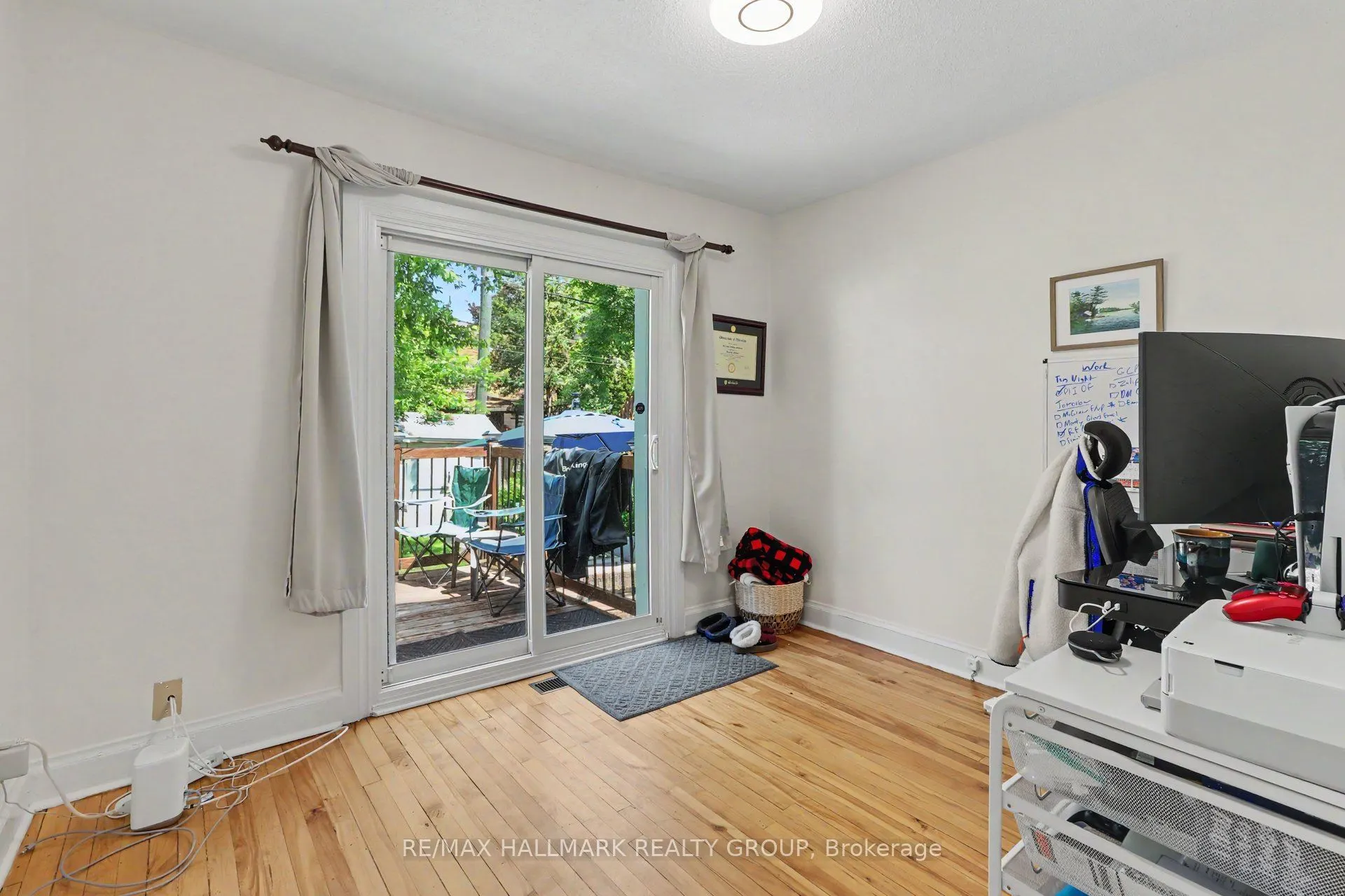 99 Dagmar Avenue