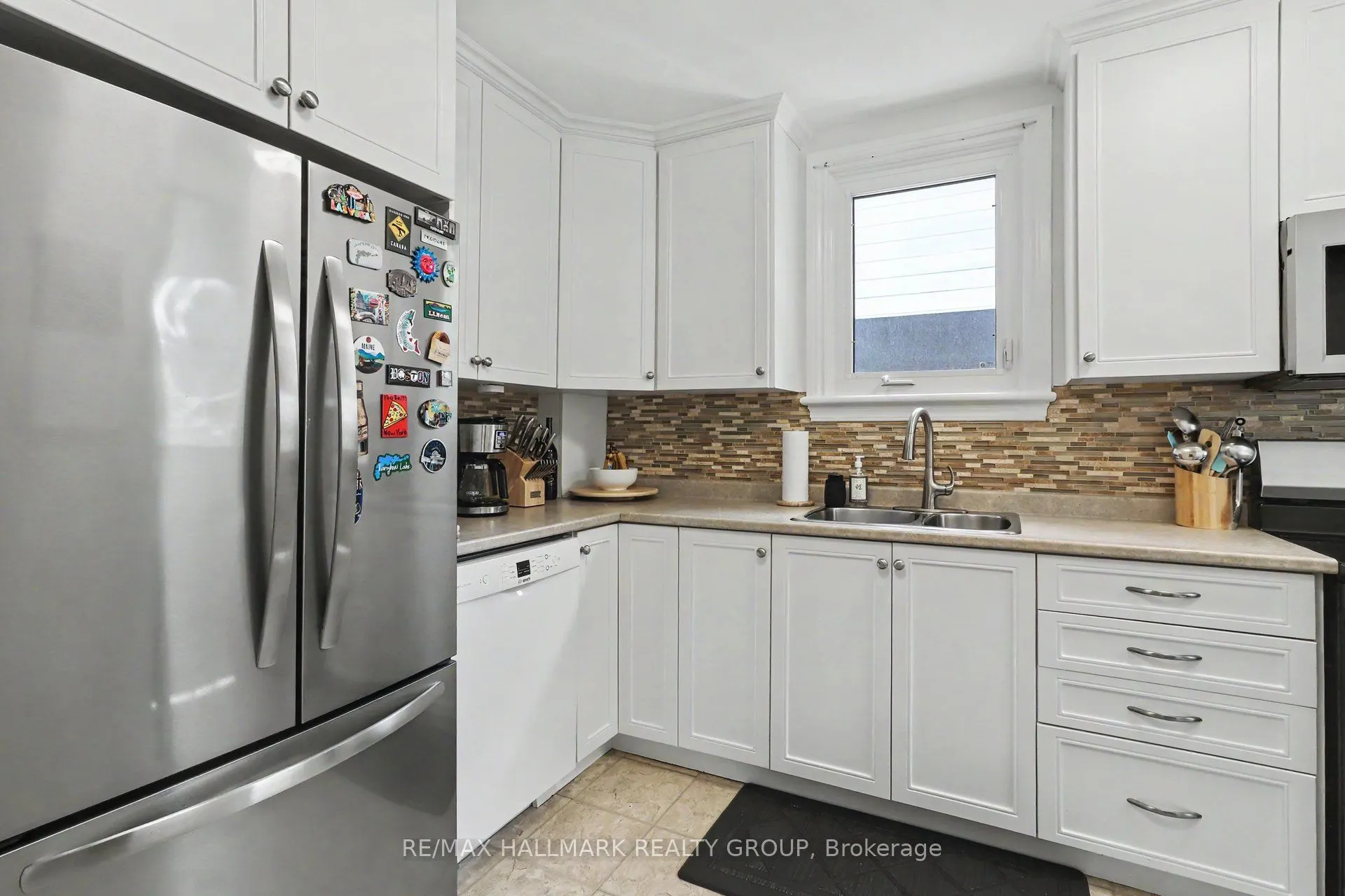 99 Dagmar Avenue