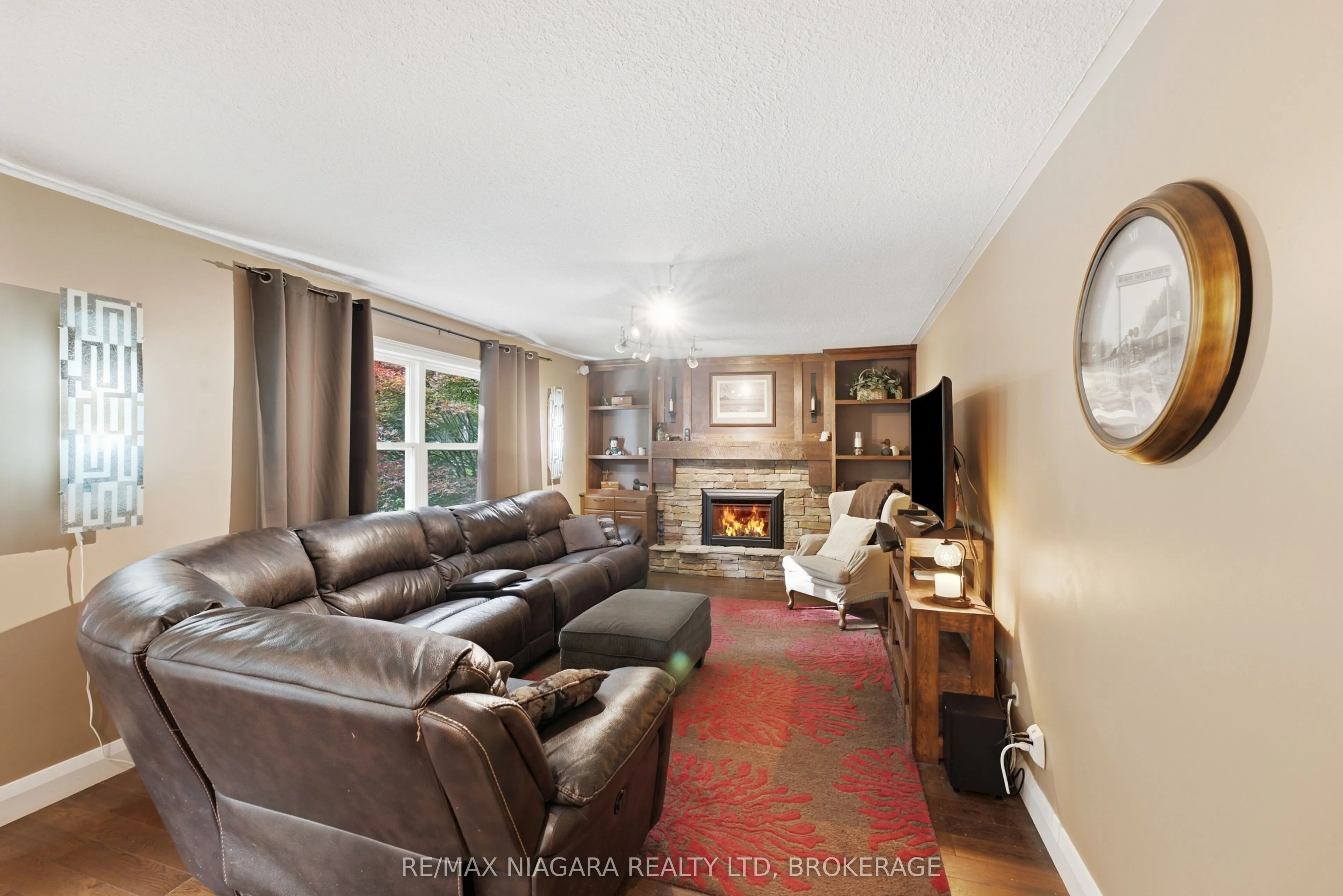 9 Beechnut Court