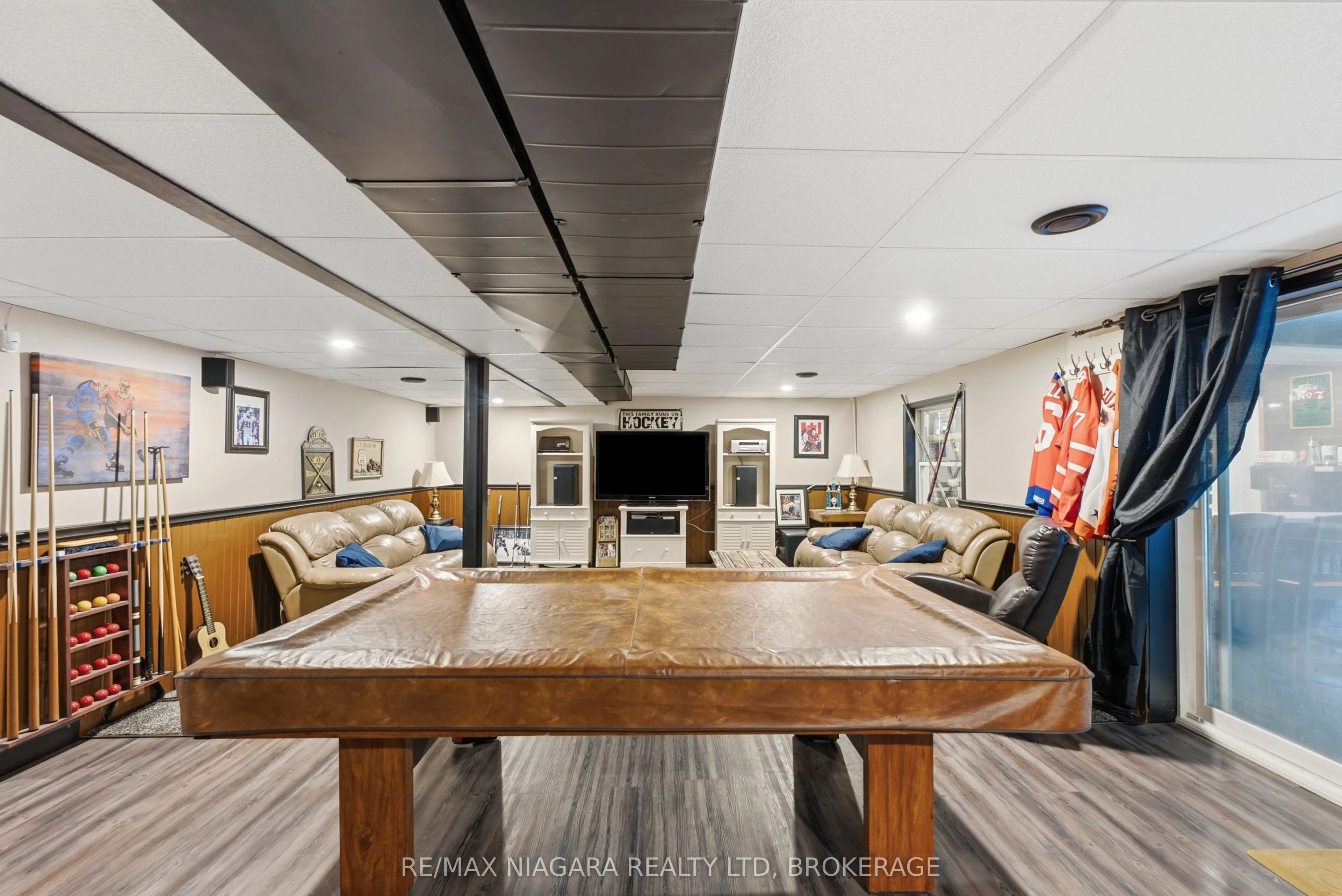 9 Beechnut Court
