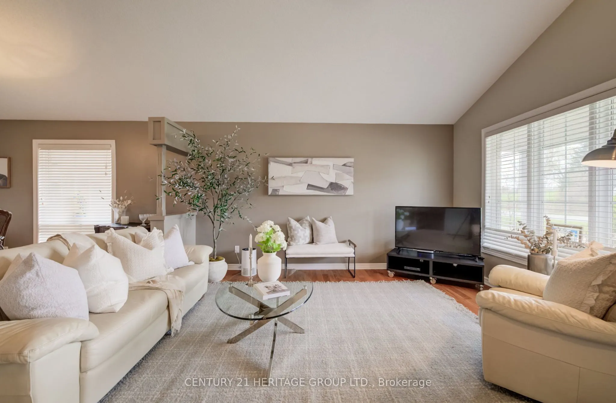 546 Jerseyville Road W