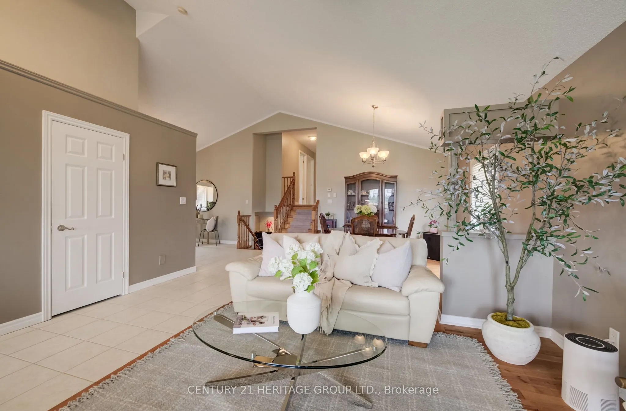 546 Jerseyville Road W