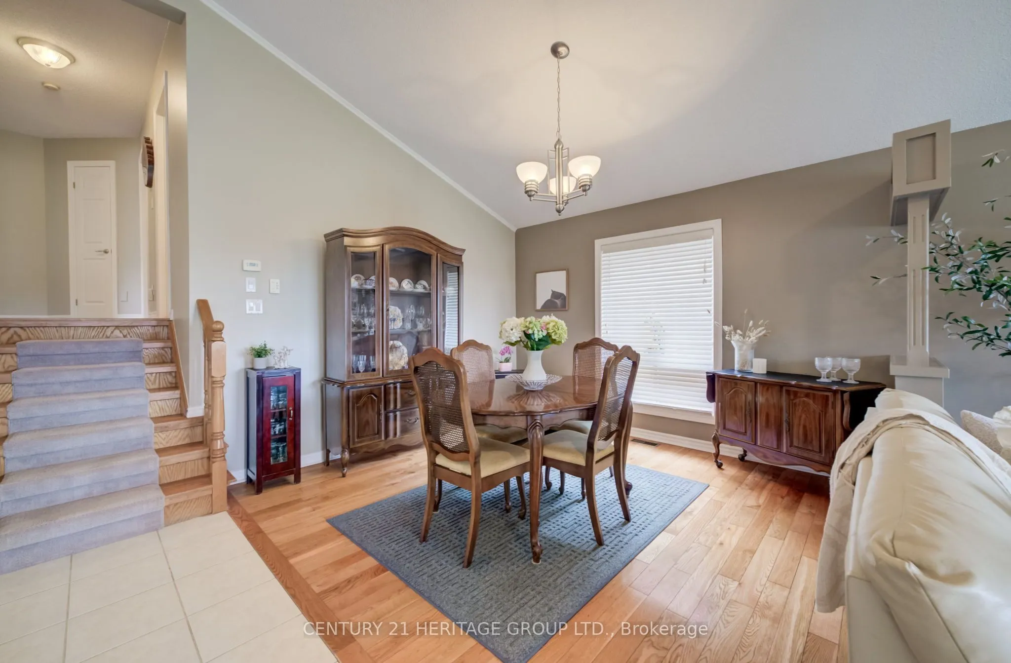 546 Jerseyville Road W