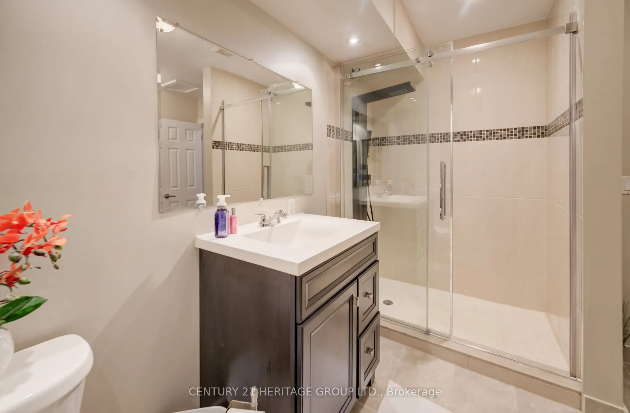 546 Jerseyville Road W