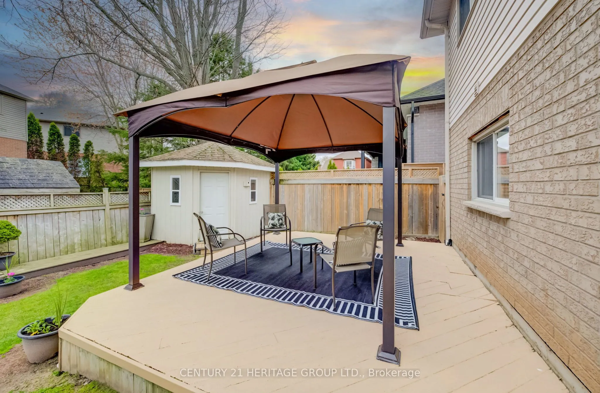 546 Jerseyville Road W