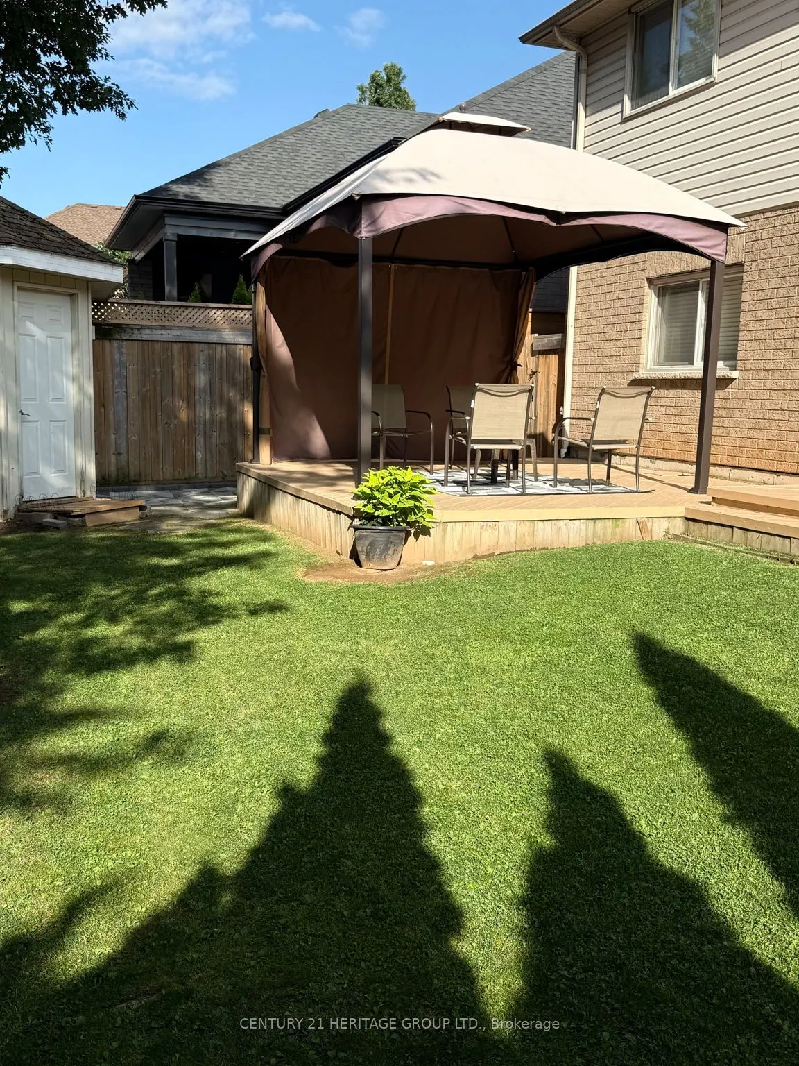 546 Jerseyville Road W