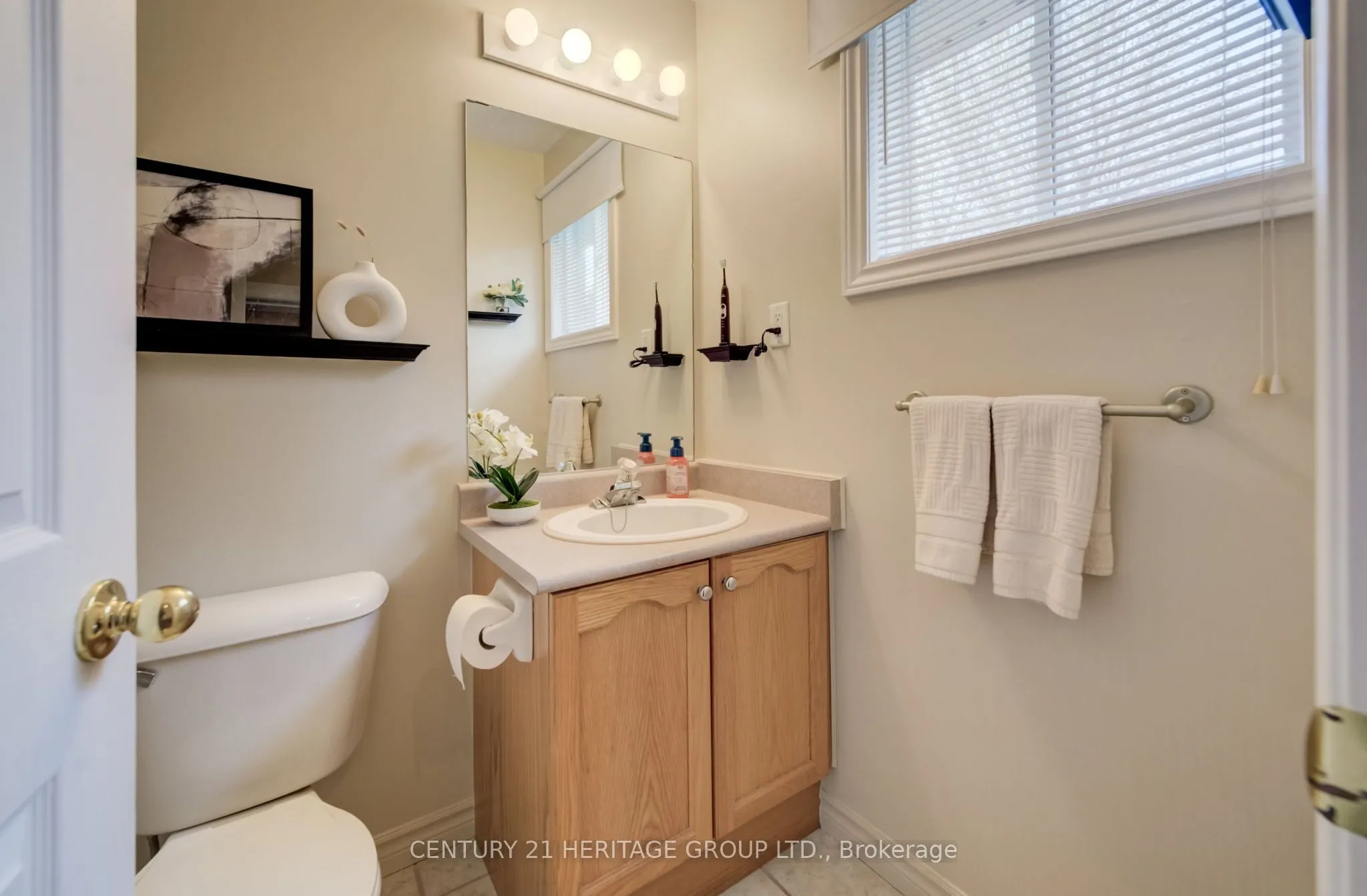 546 Jerseyville Road W