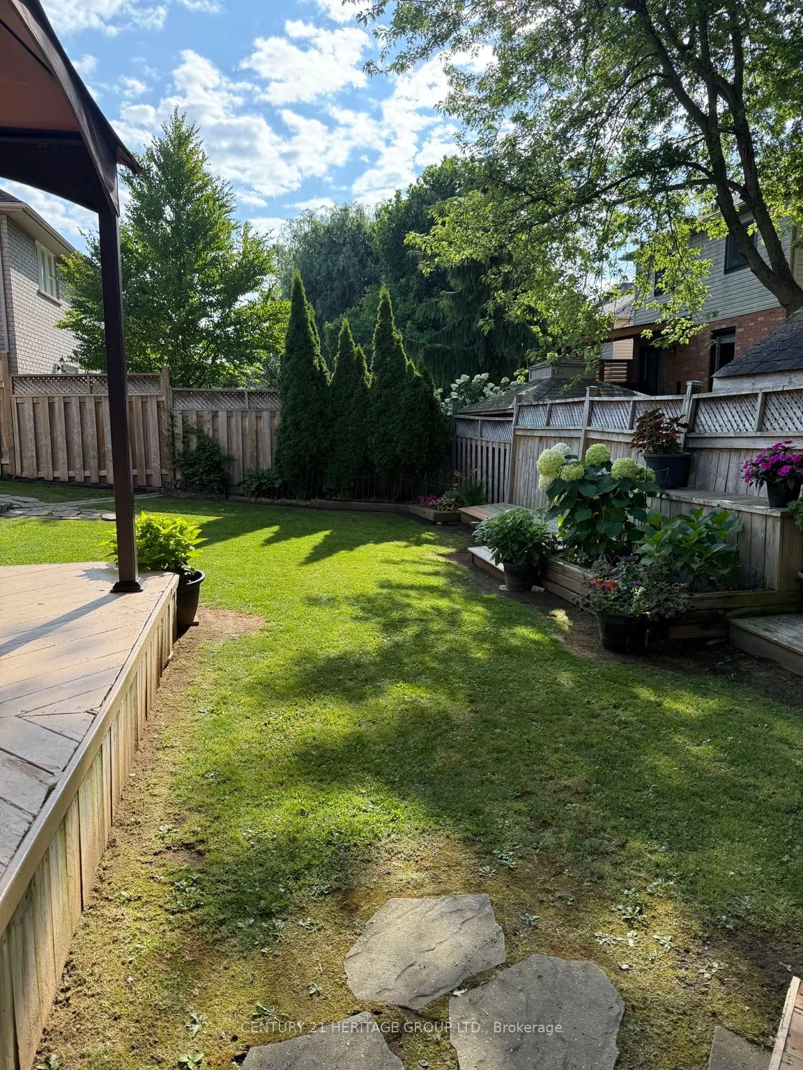 546 Jerseyville Road W