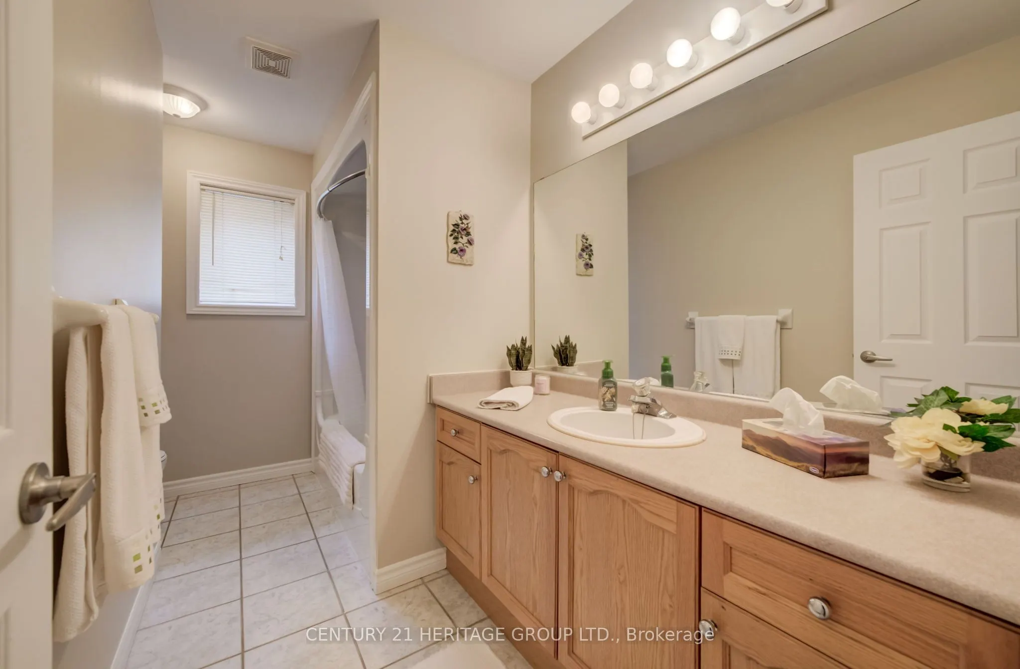 546 Jerseyville Road W