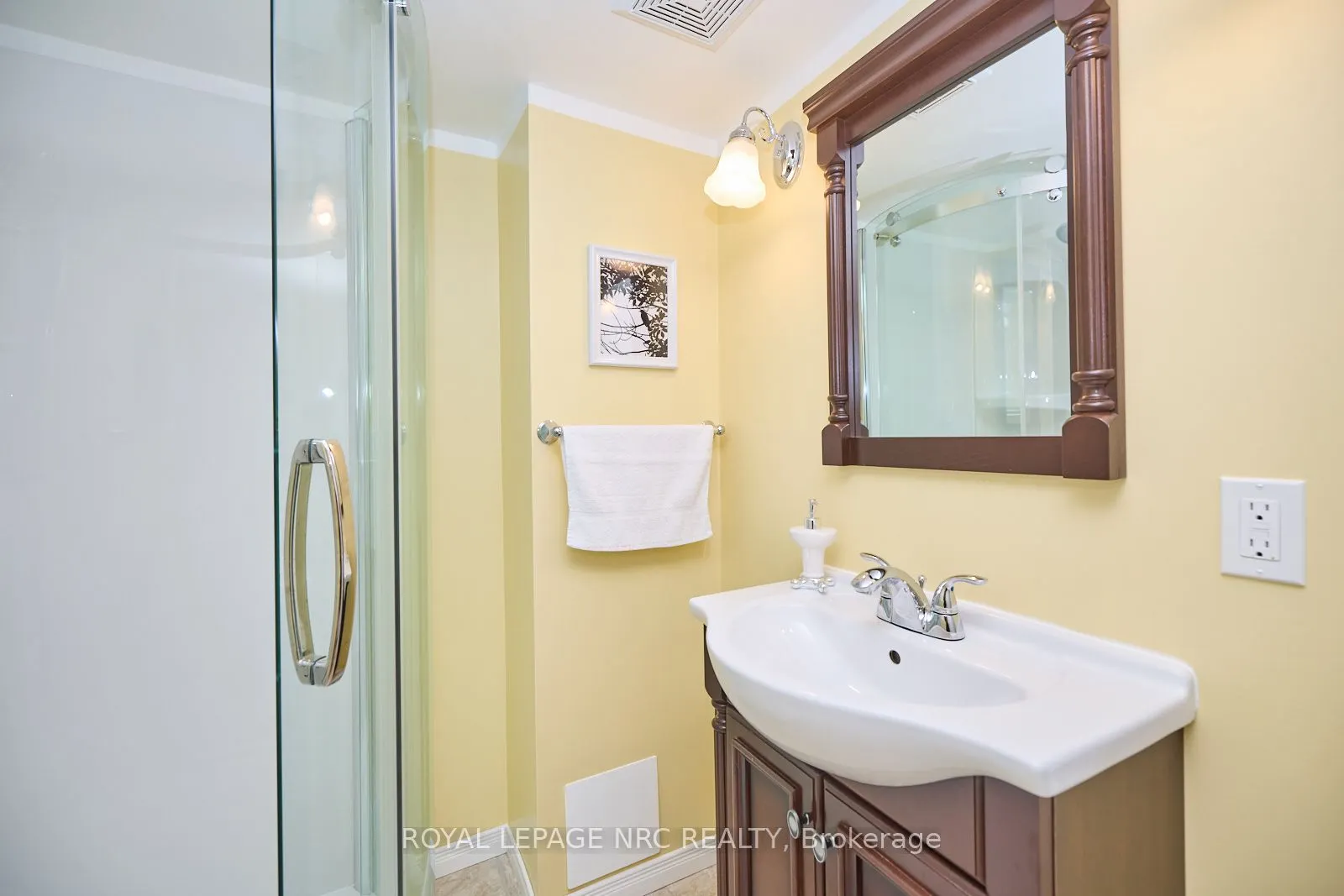 4 Alex Grant Place