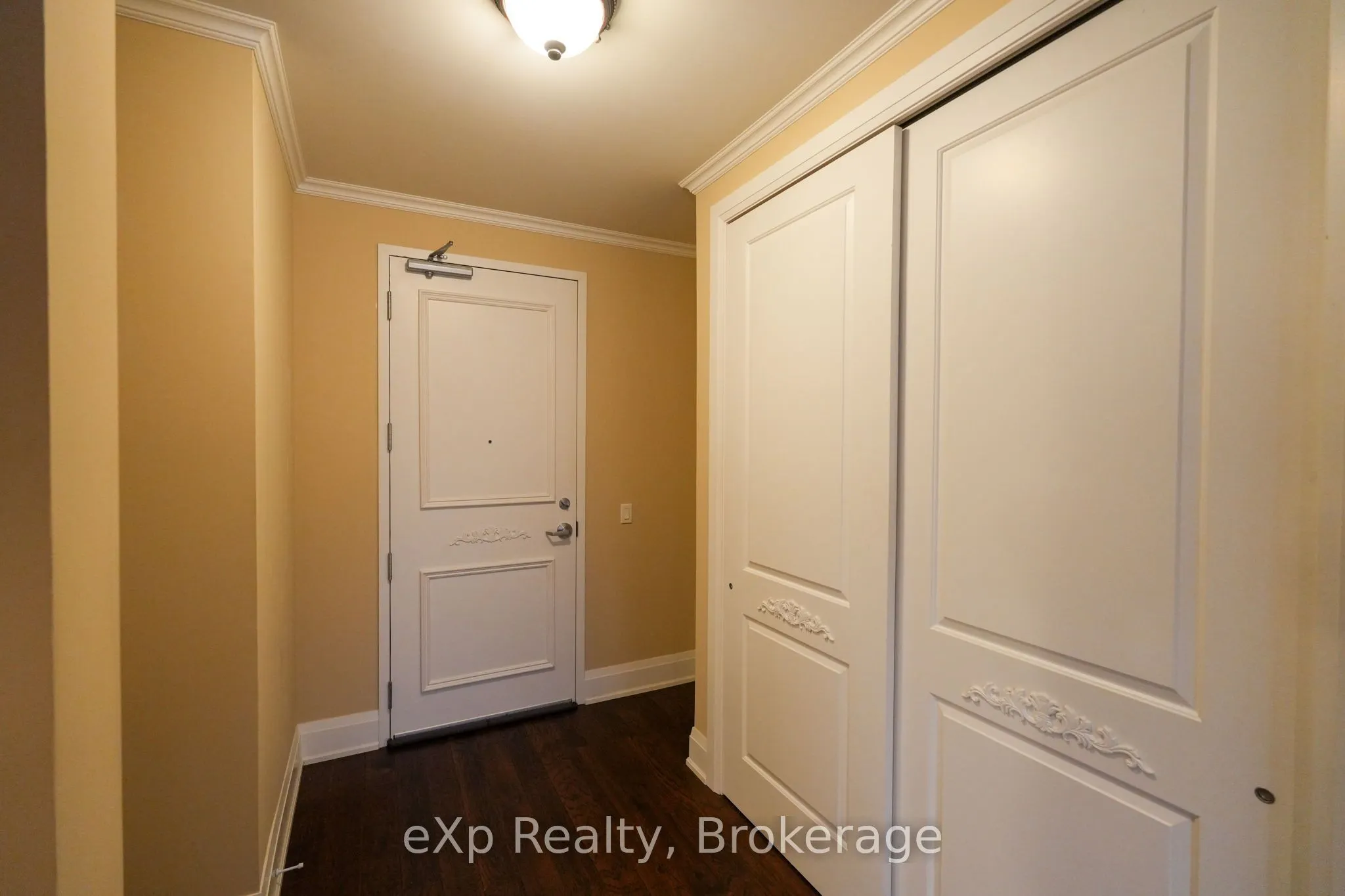 80 9th Street E #203