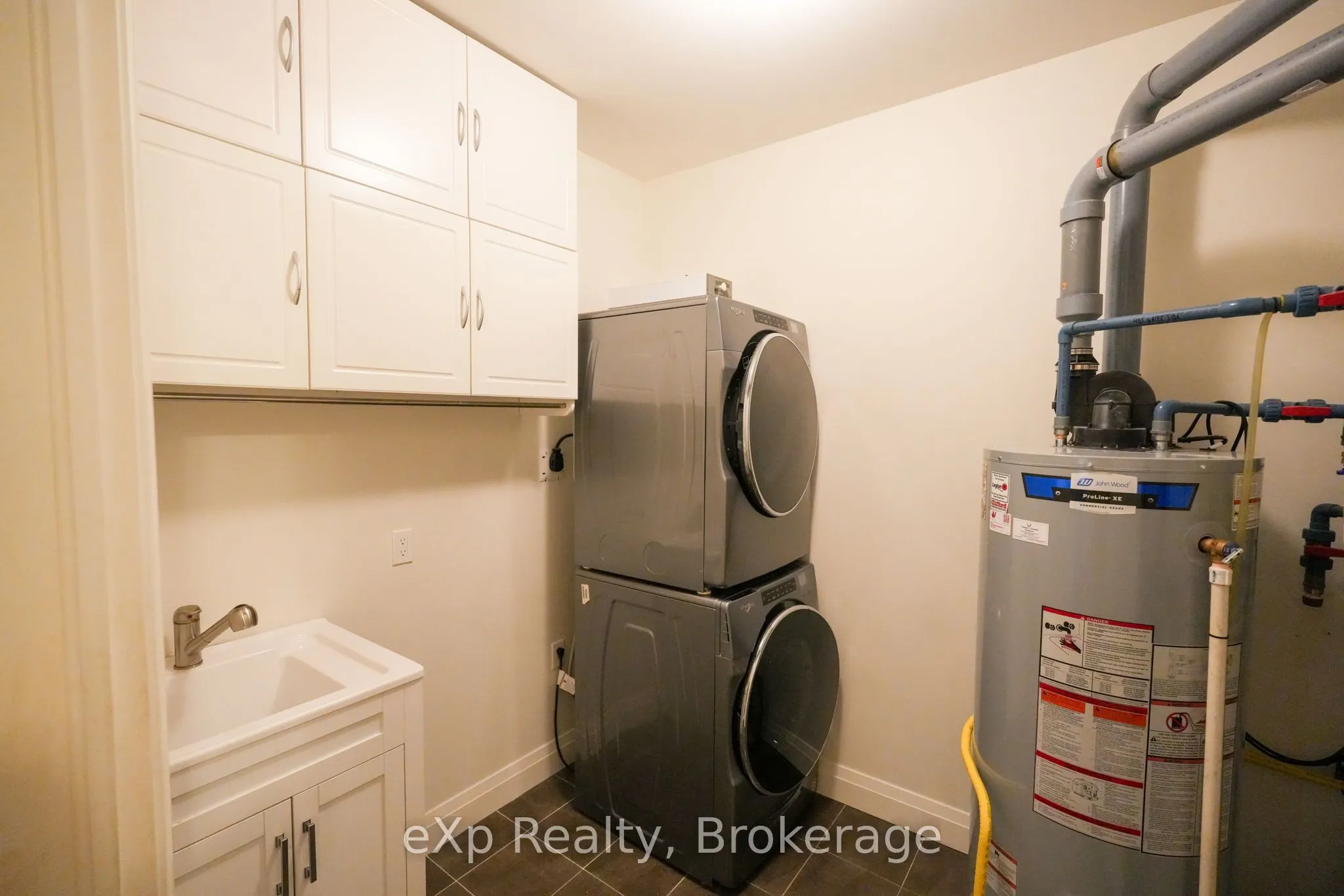 80 9th Street E #203