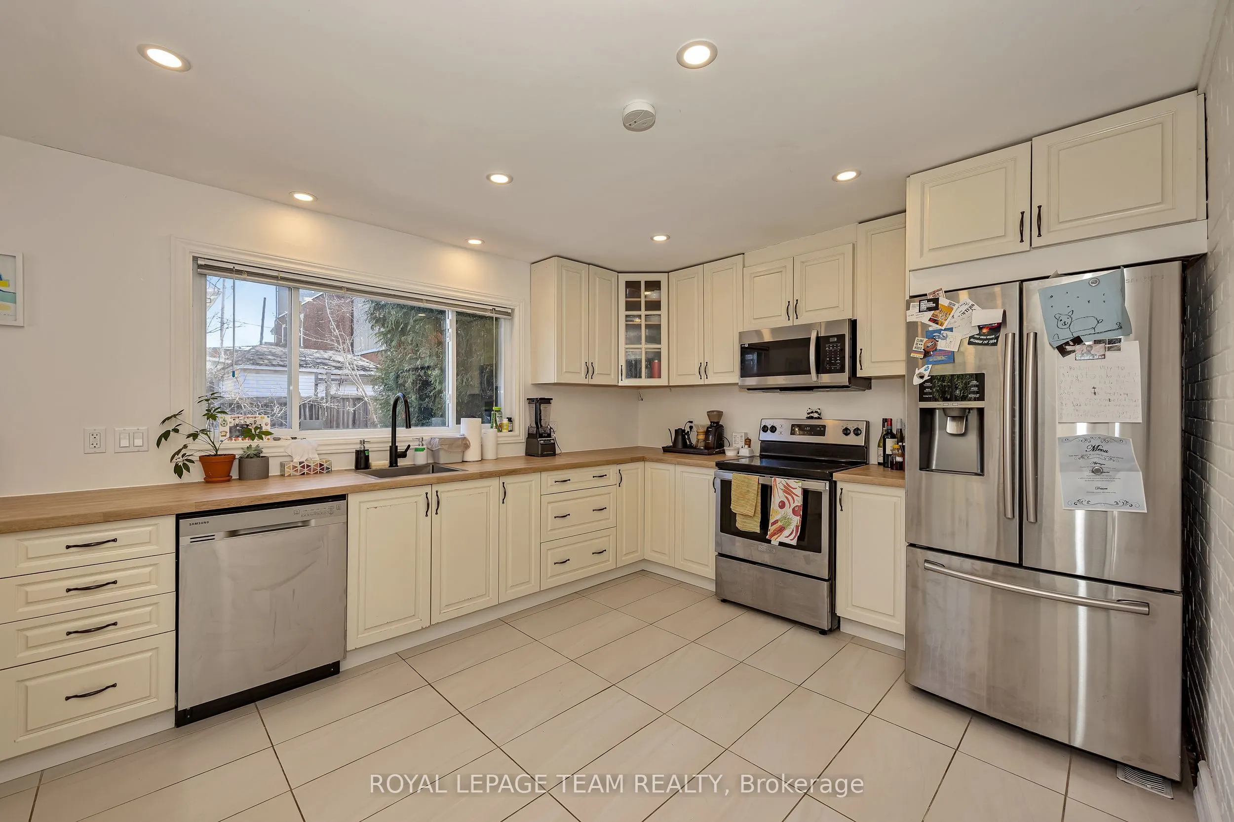 11 Sherbrooke Avenue