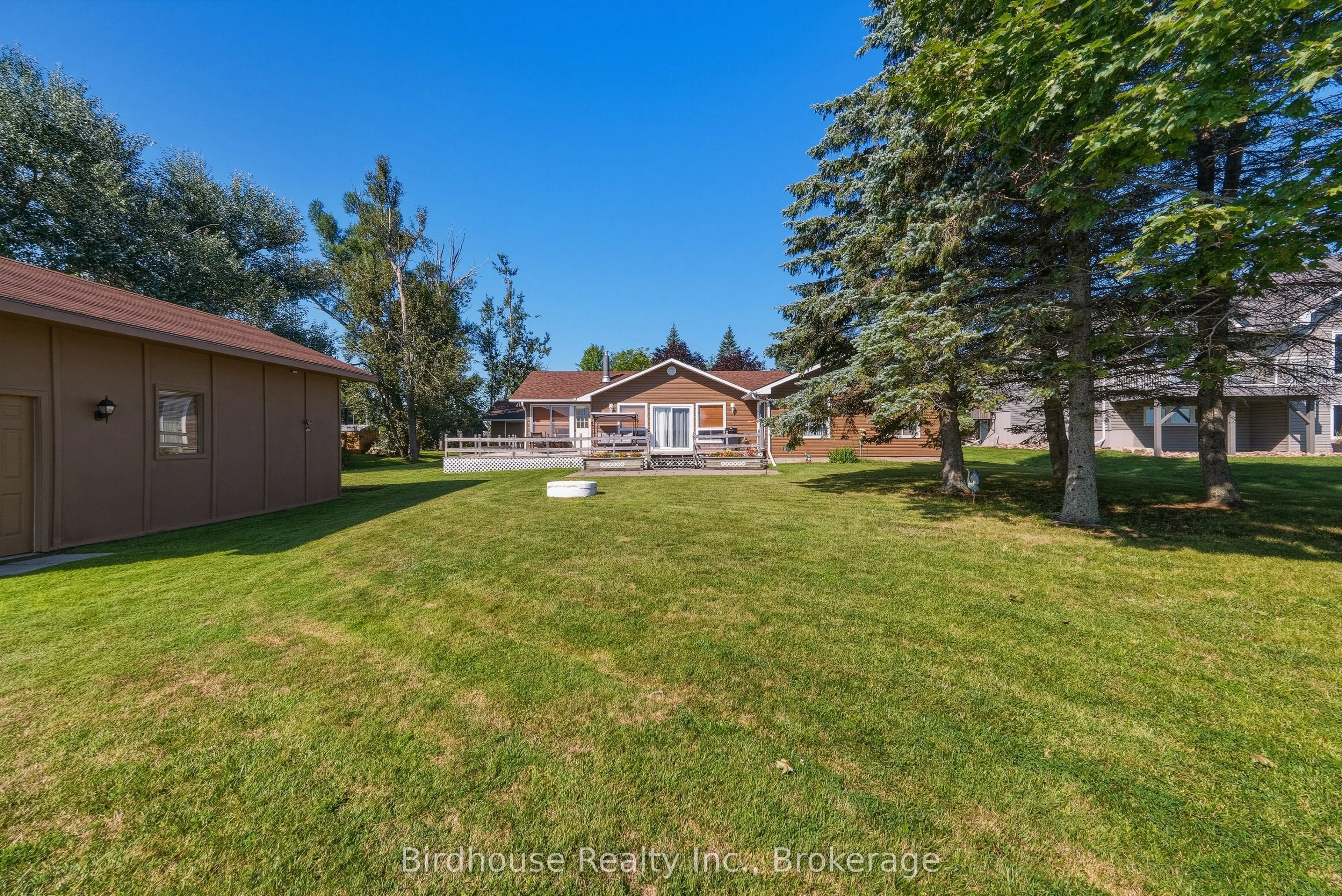 24 Gillis Street