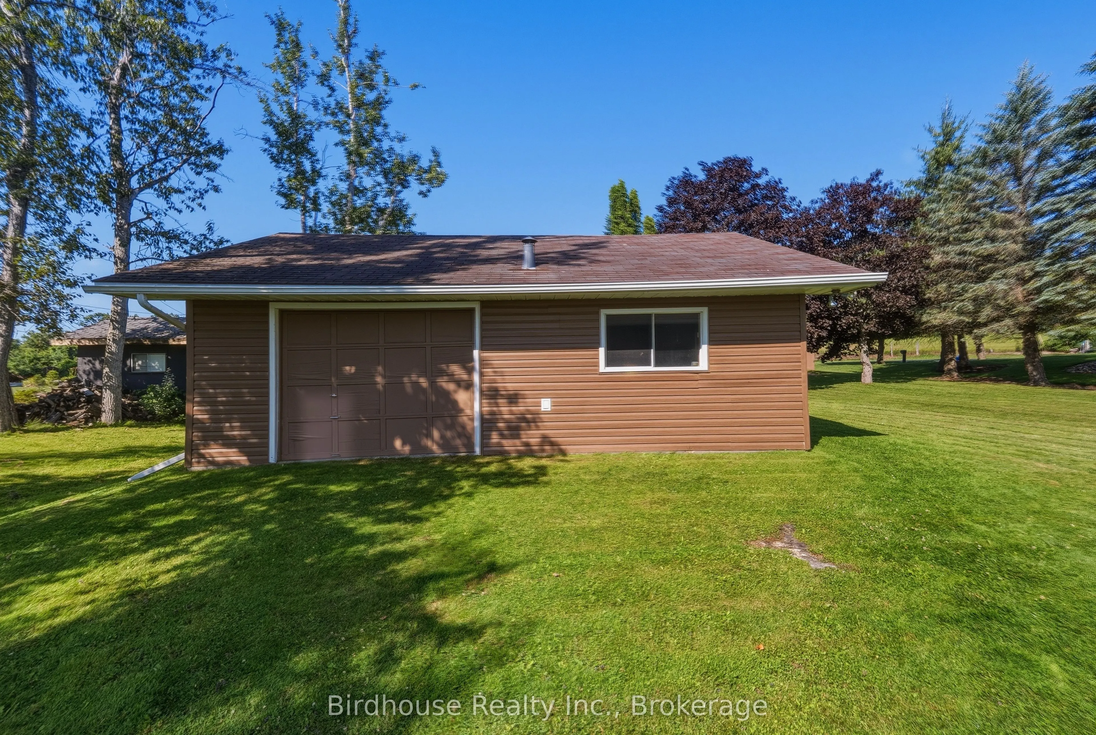 24 Gillis Street