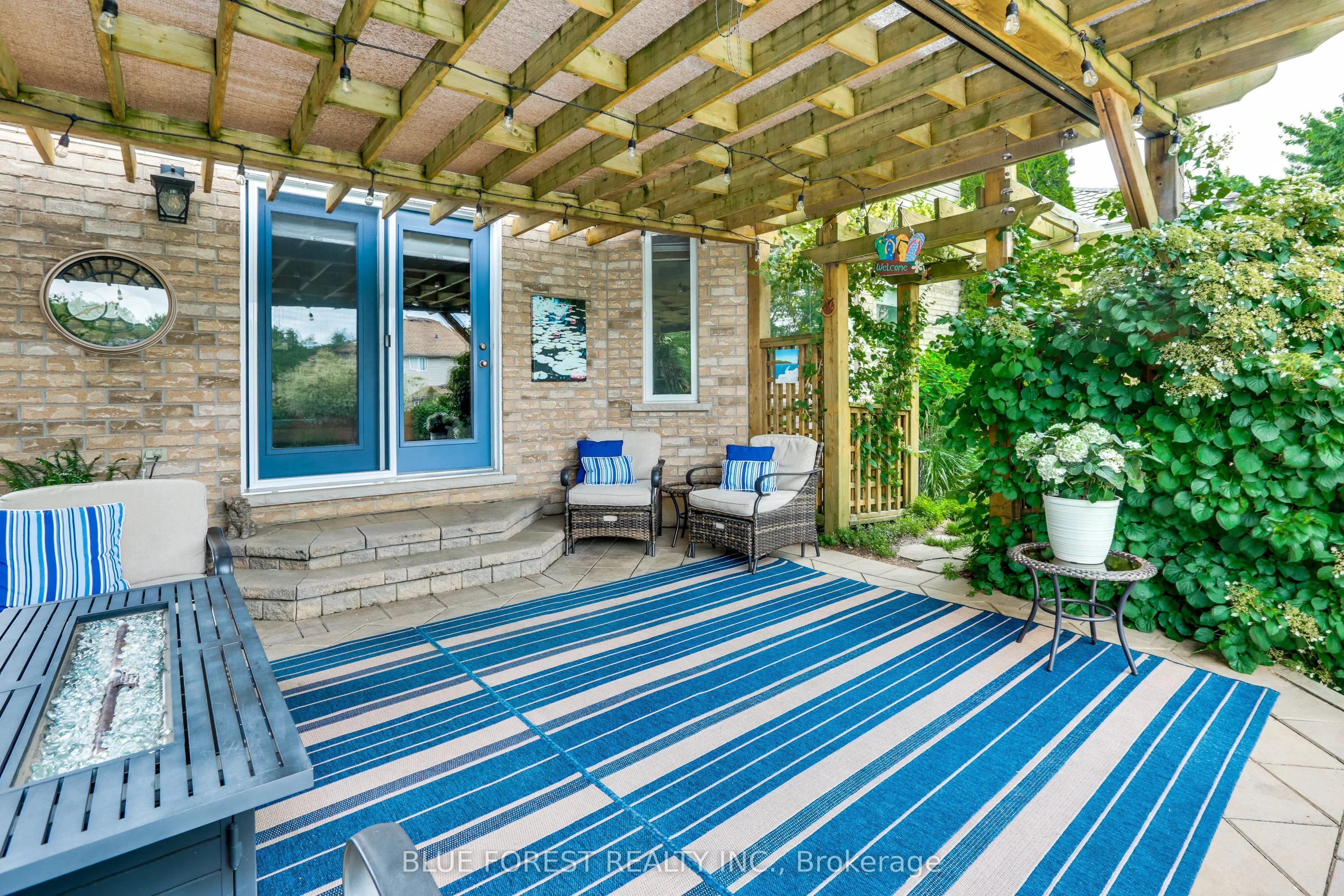 175 Forest Grove Crescent